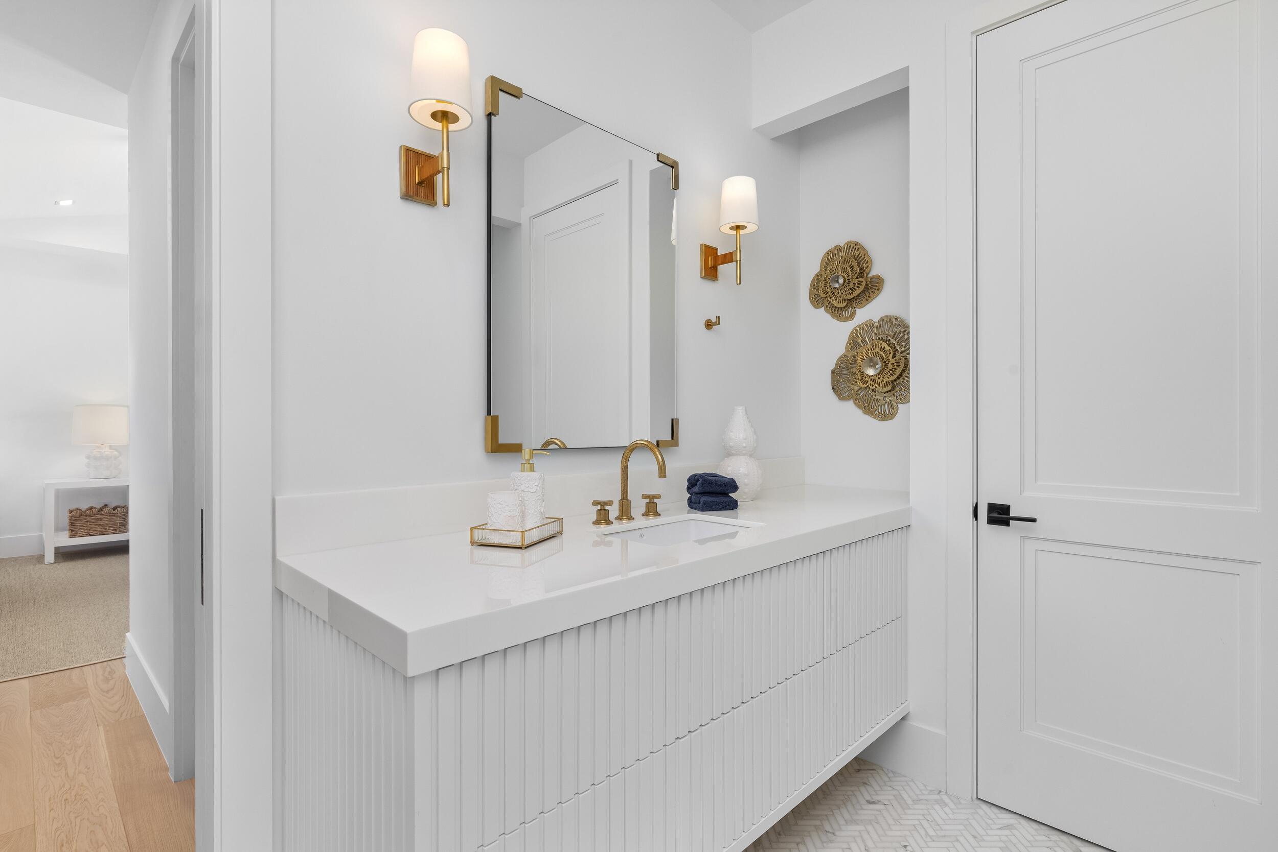 734 S Ocean Boulevard