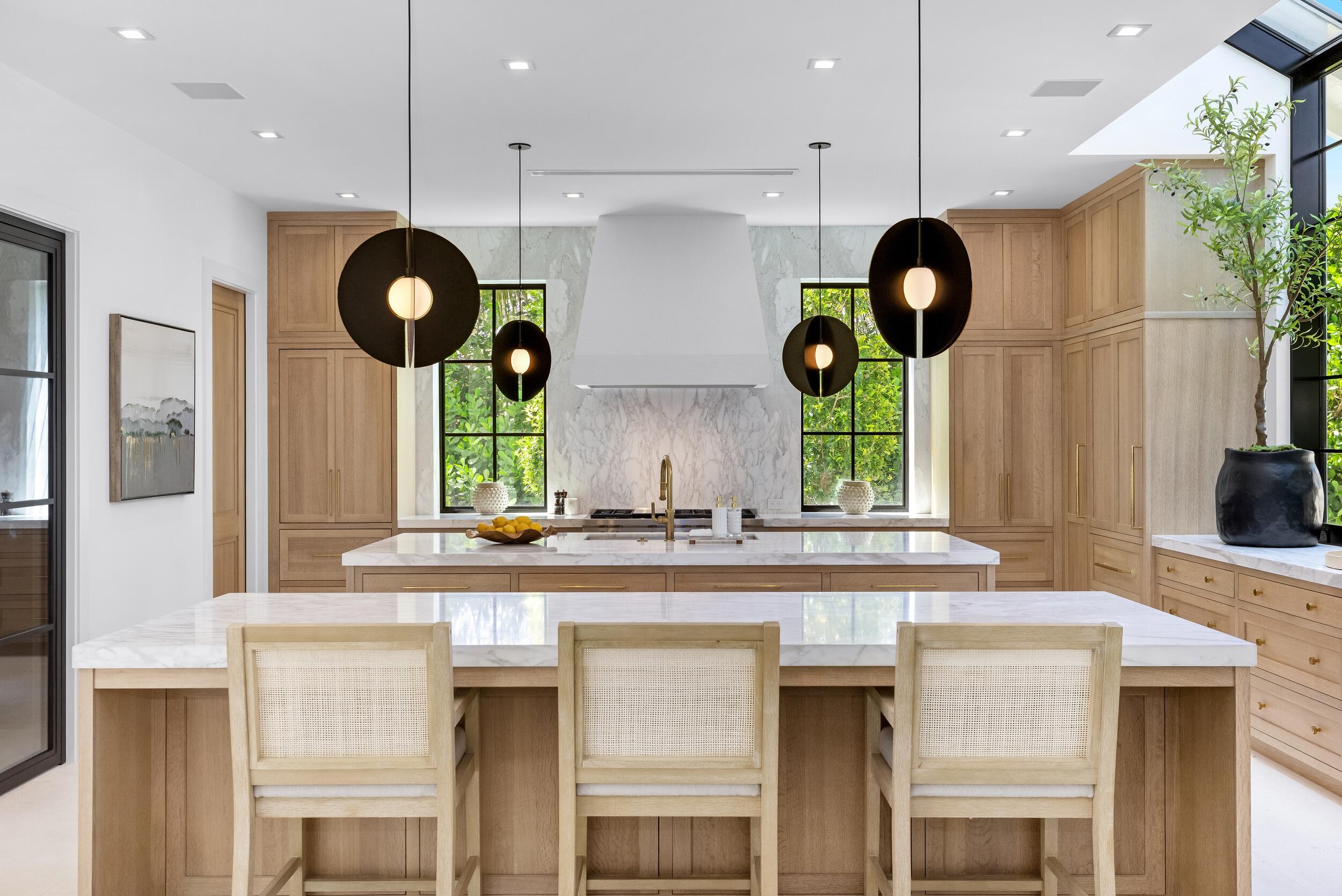 734 S Ocean Boulevard