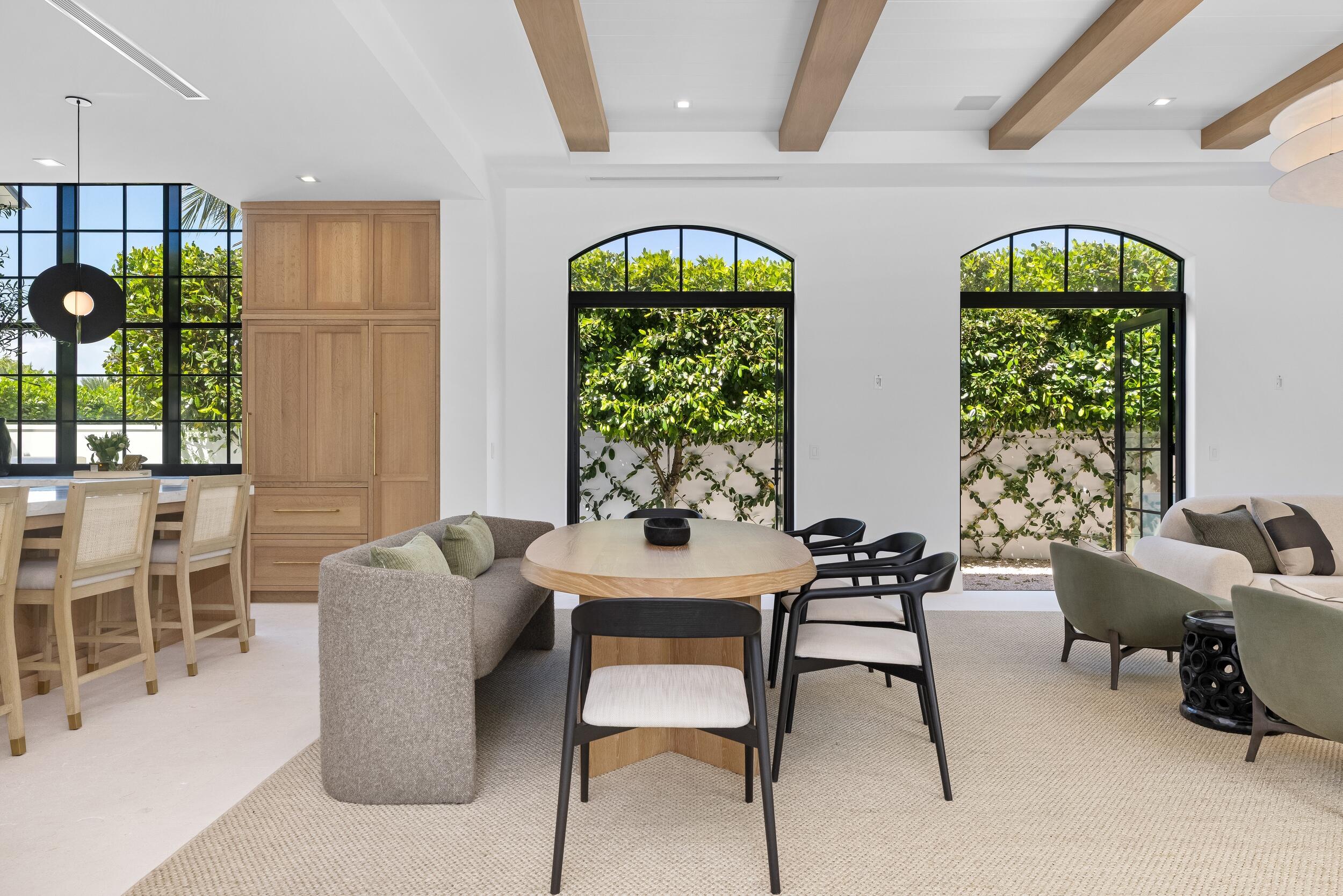 734 S Ocean Boulevard