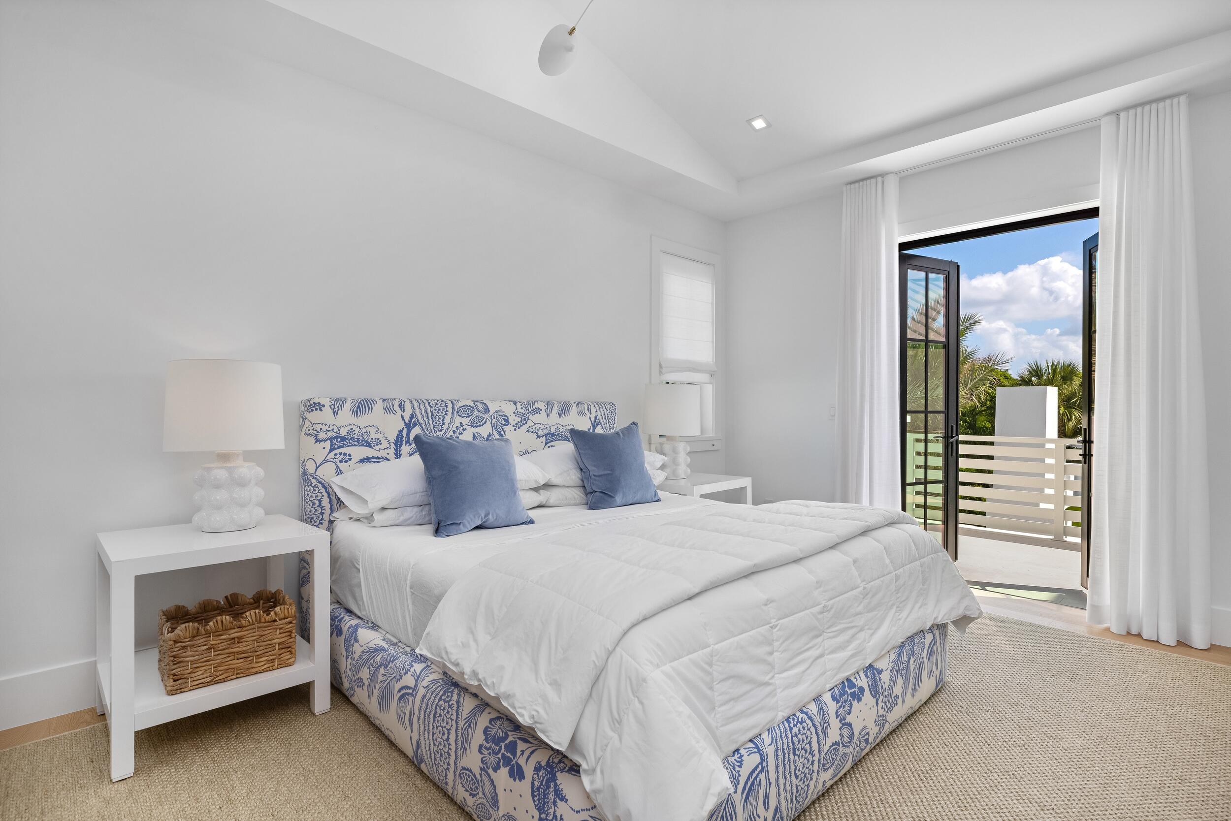 734 S Ocean Boulevard