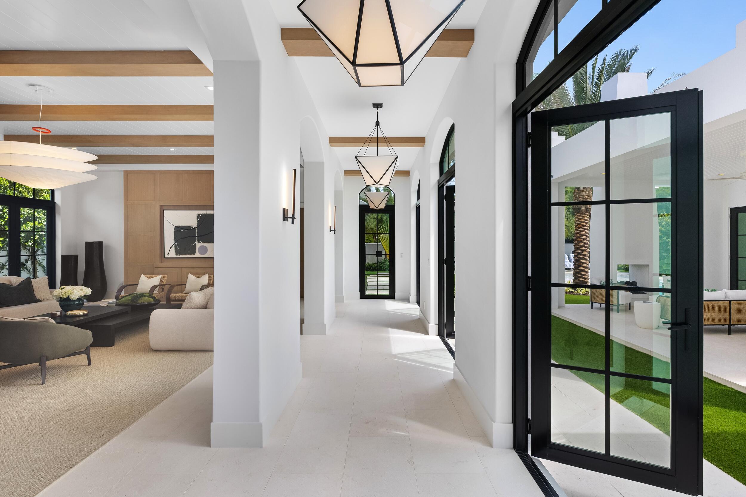 734 S Ocean Boulevard