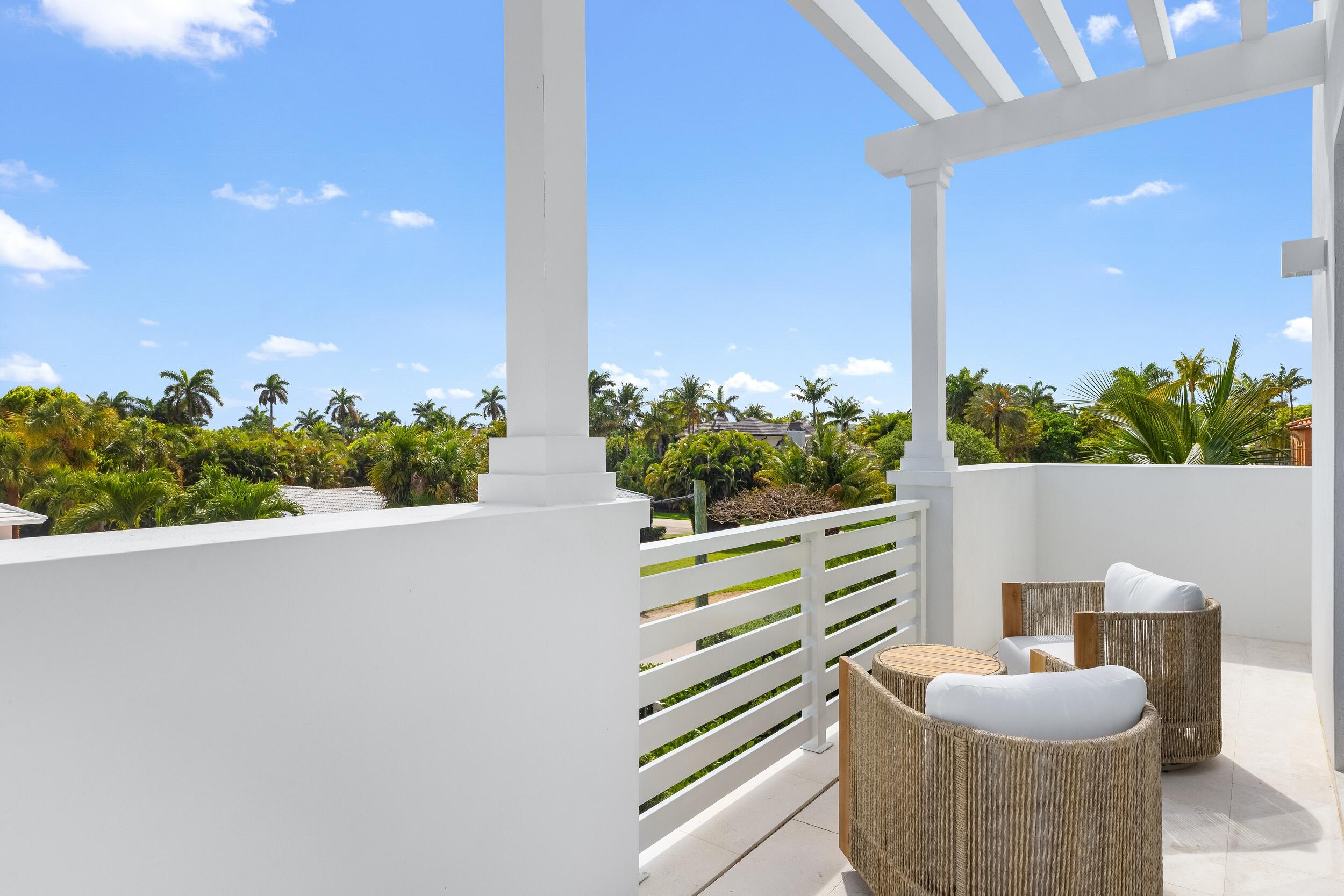 734 S Ocean Boulevard