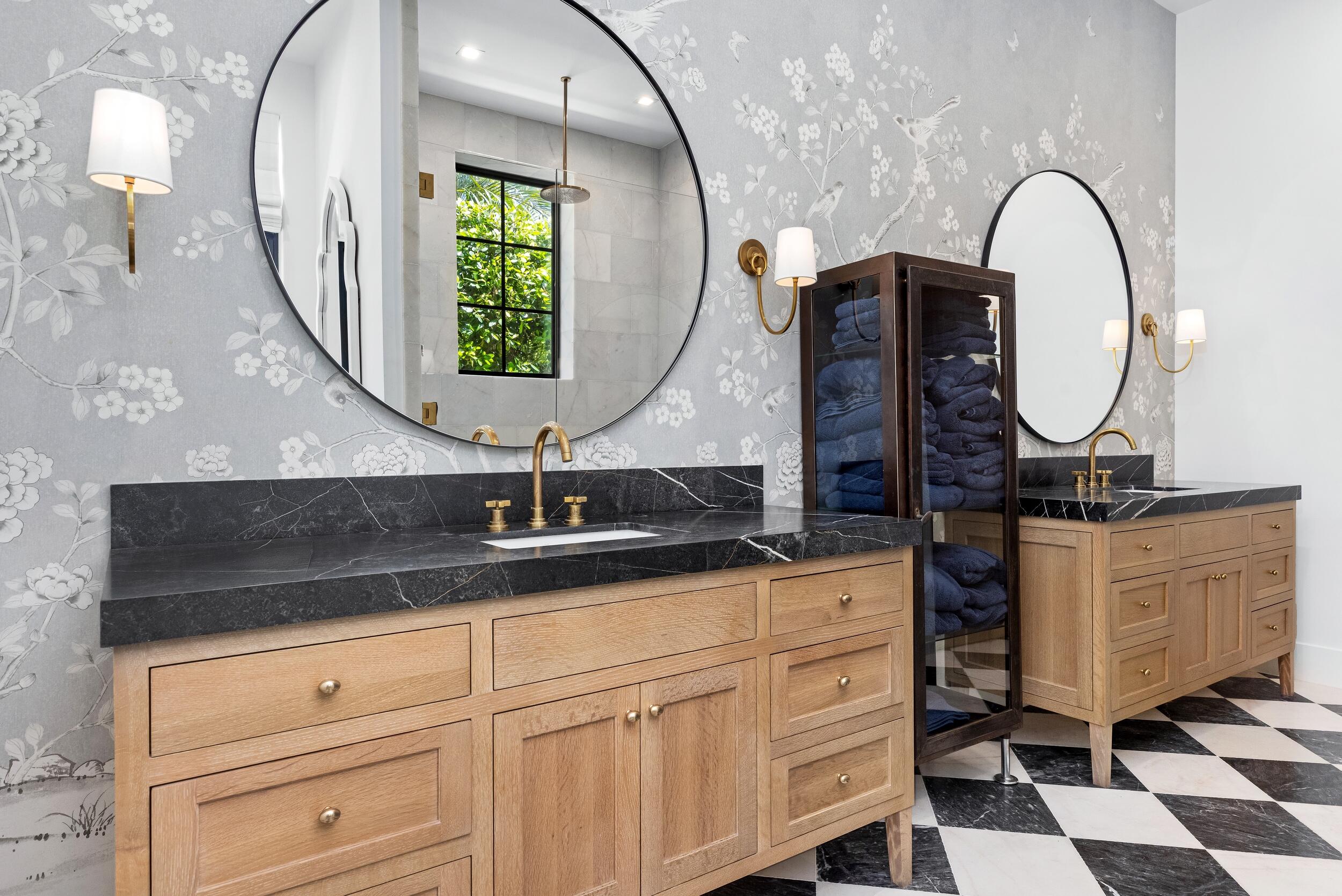 734 S Ocean Boulevard