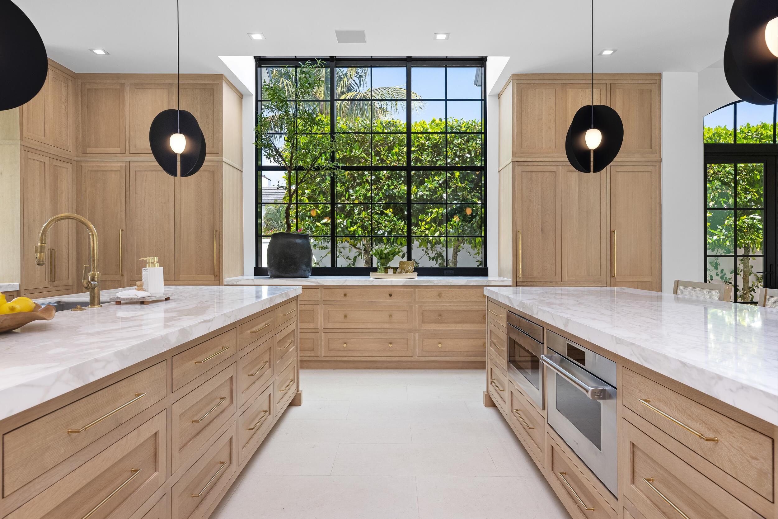 734 S Ocean Boulevard