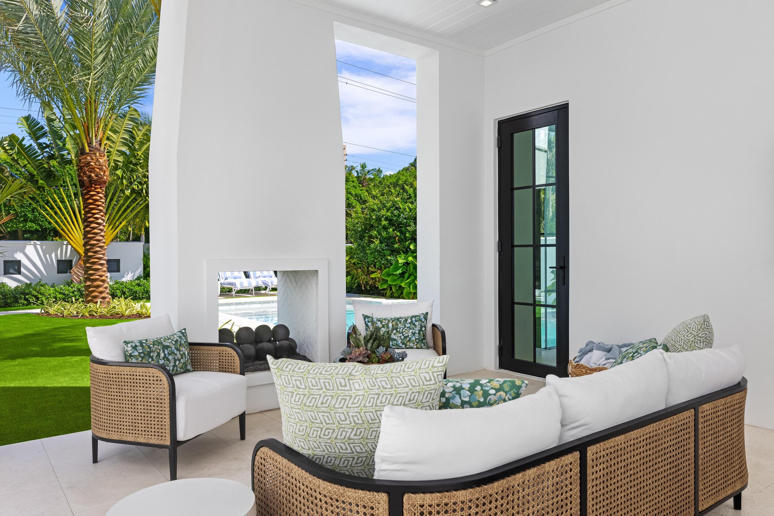 734 S Ocean Boulevard