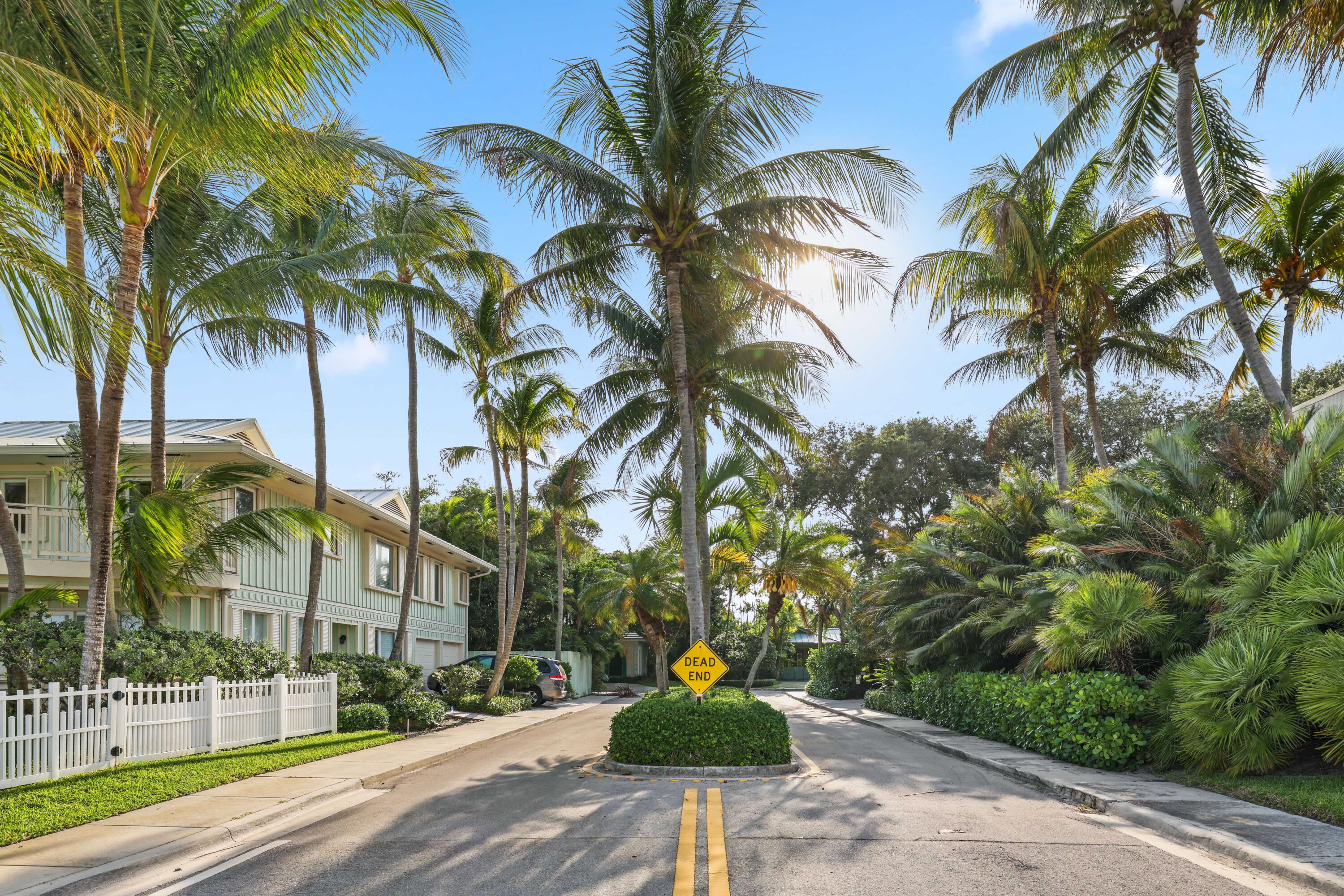 111 S Flagler Way