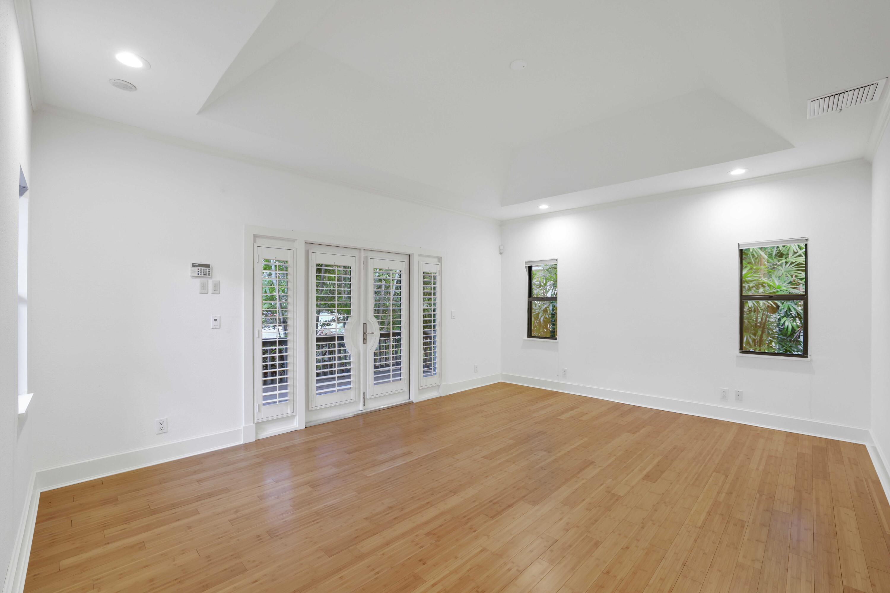 111 S Flagler Way