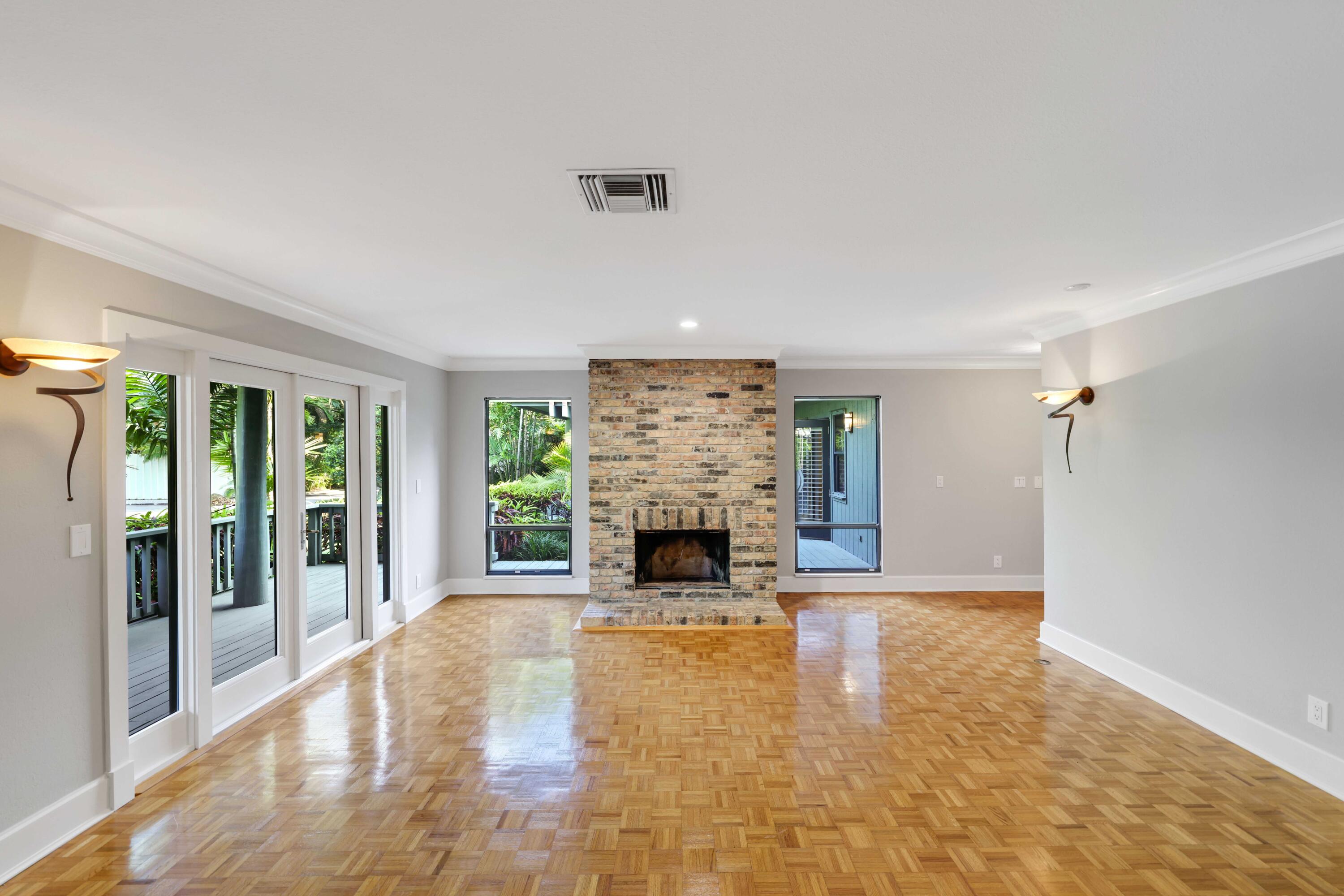 111 S Flagler Way