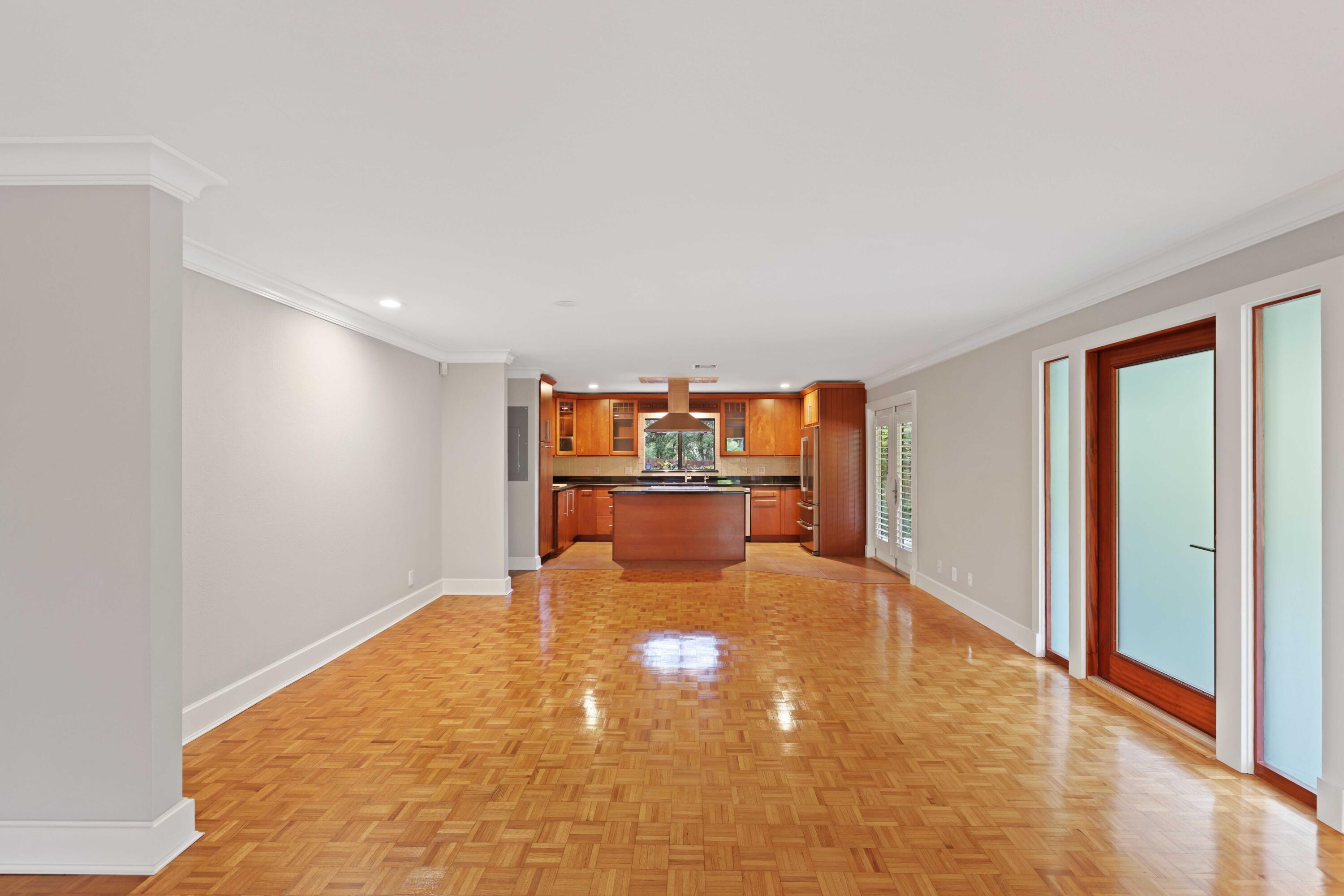 111 S Flagler Way