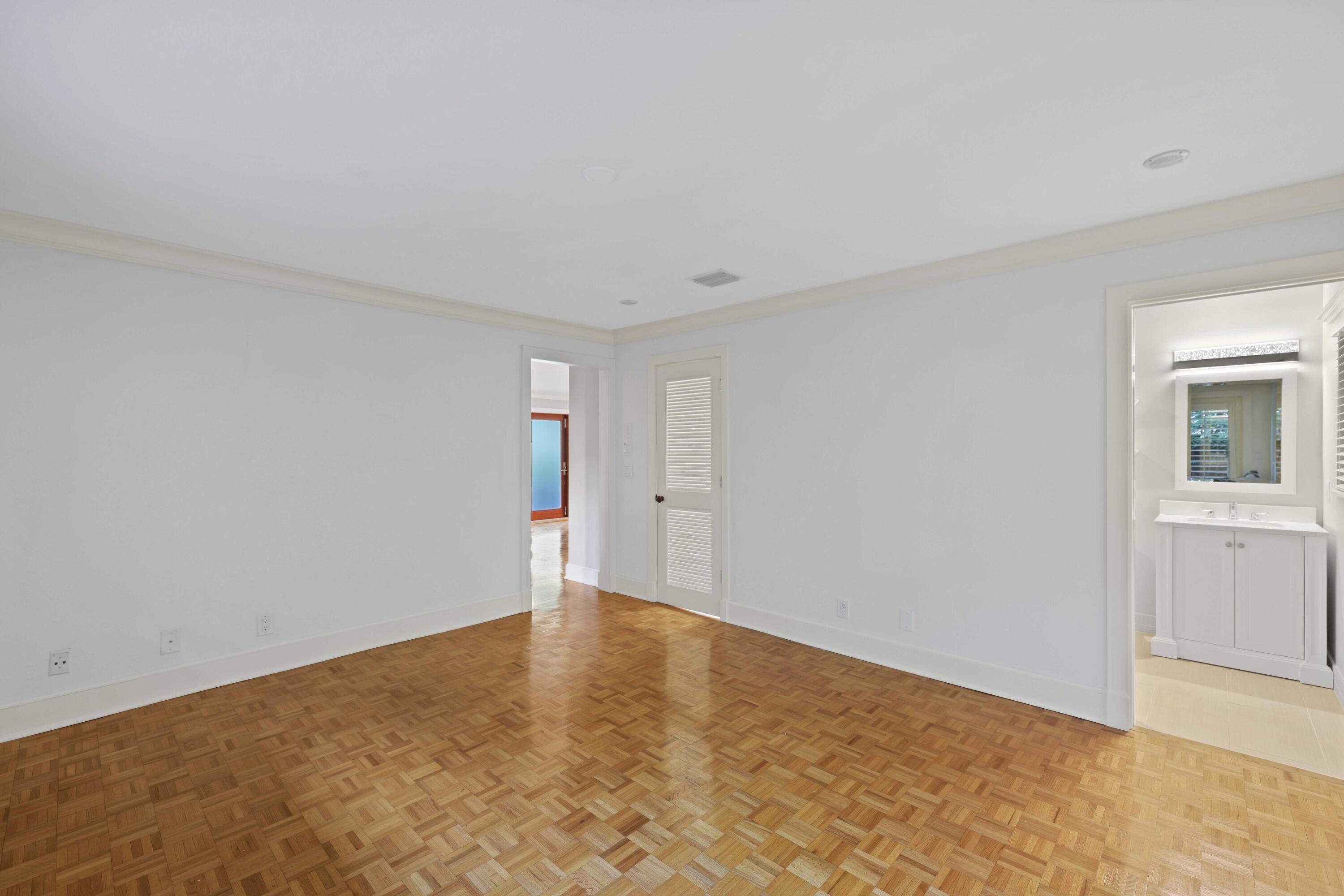 111 S Flagler Way