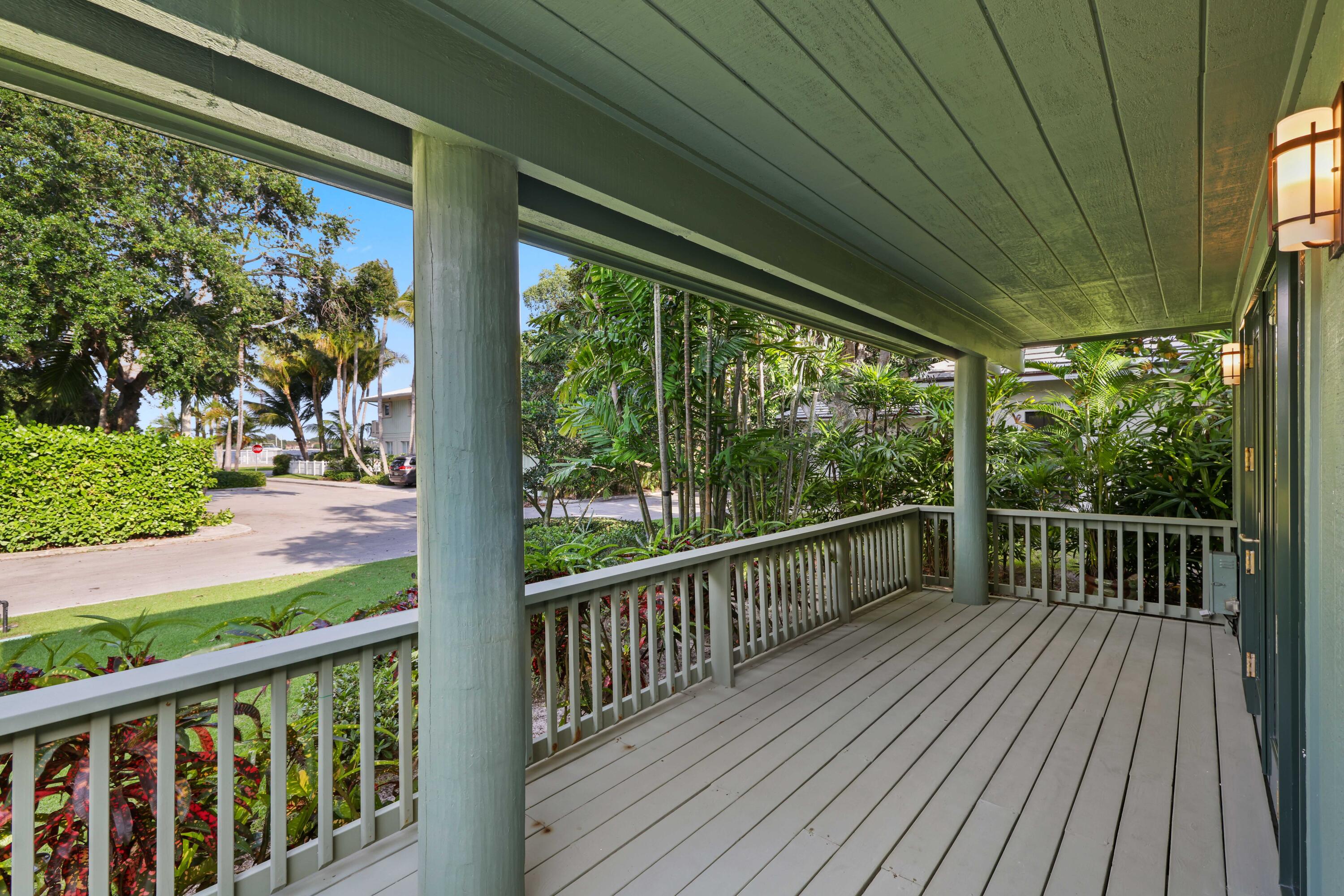 111 S Flagler Way