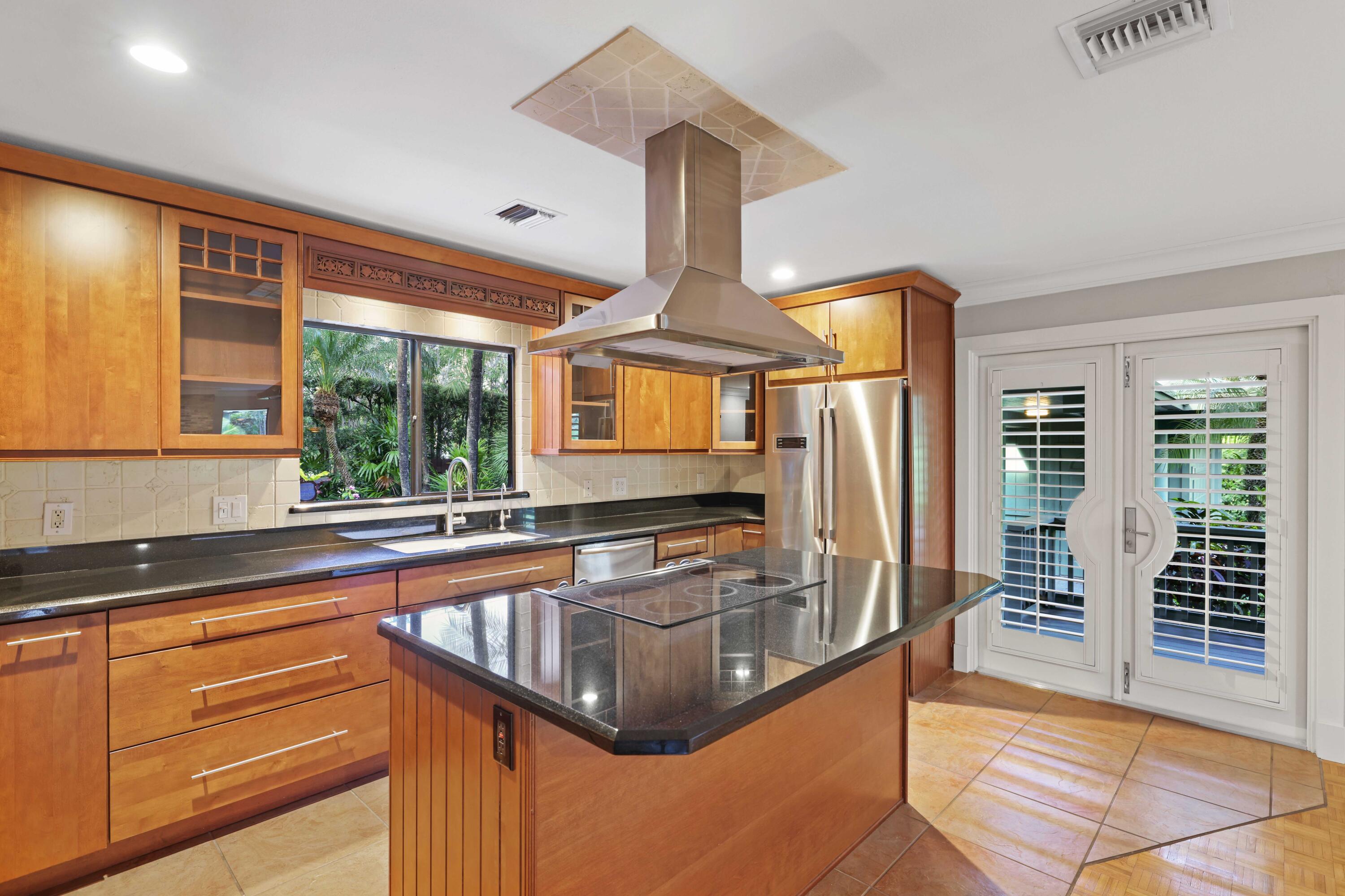 111 S Flagler Way