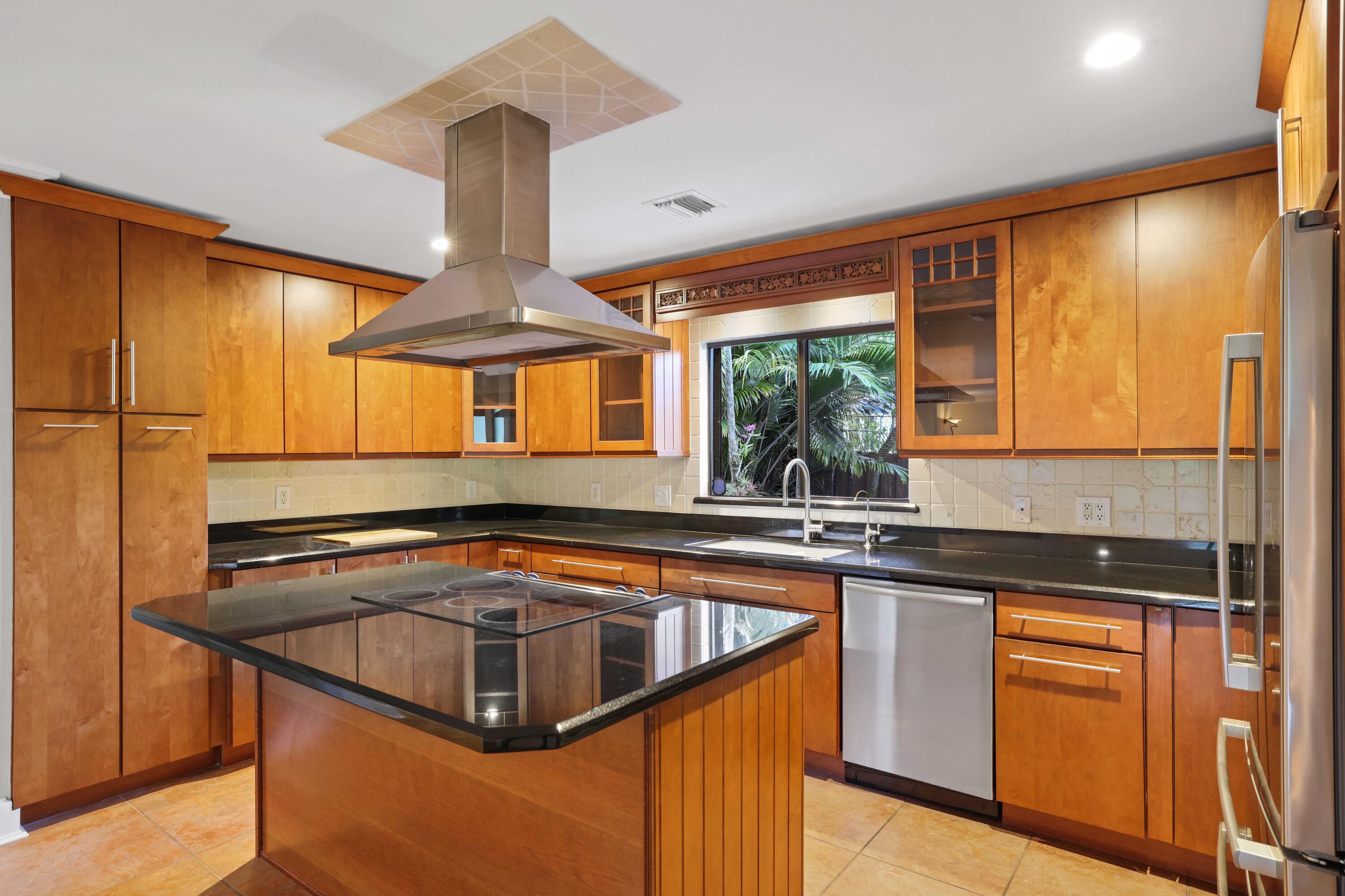 111 S Flagler Way