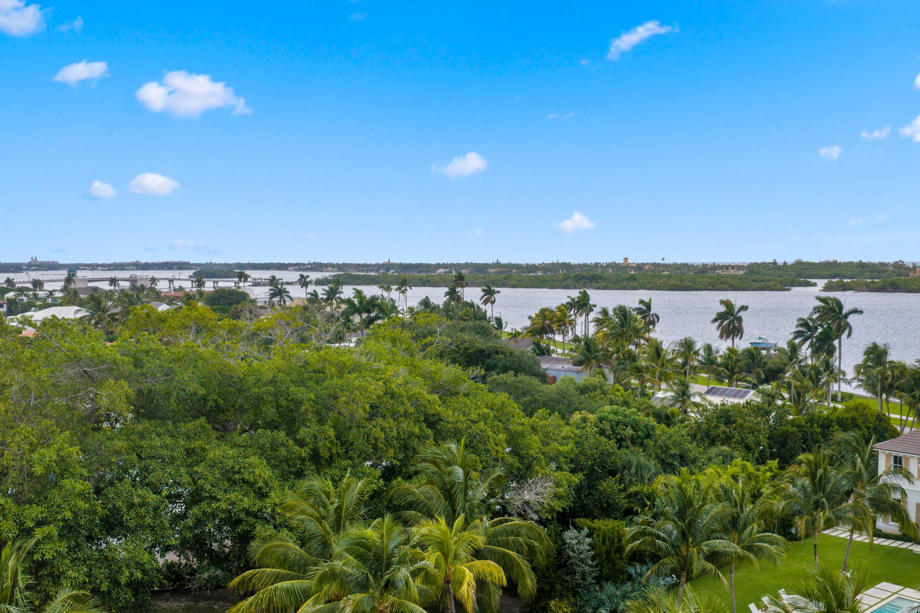 111 S Flagler Way