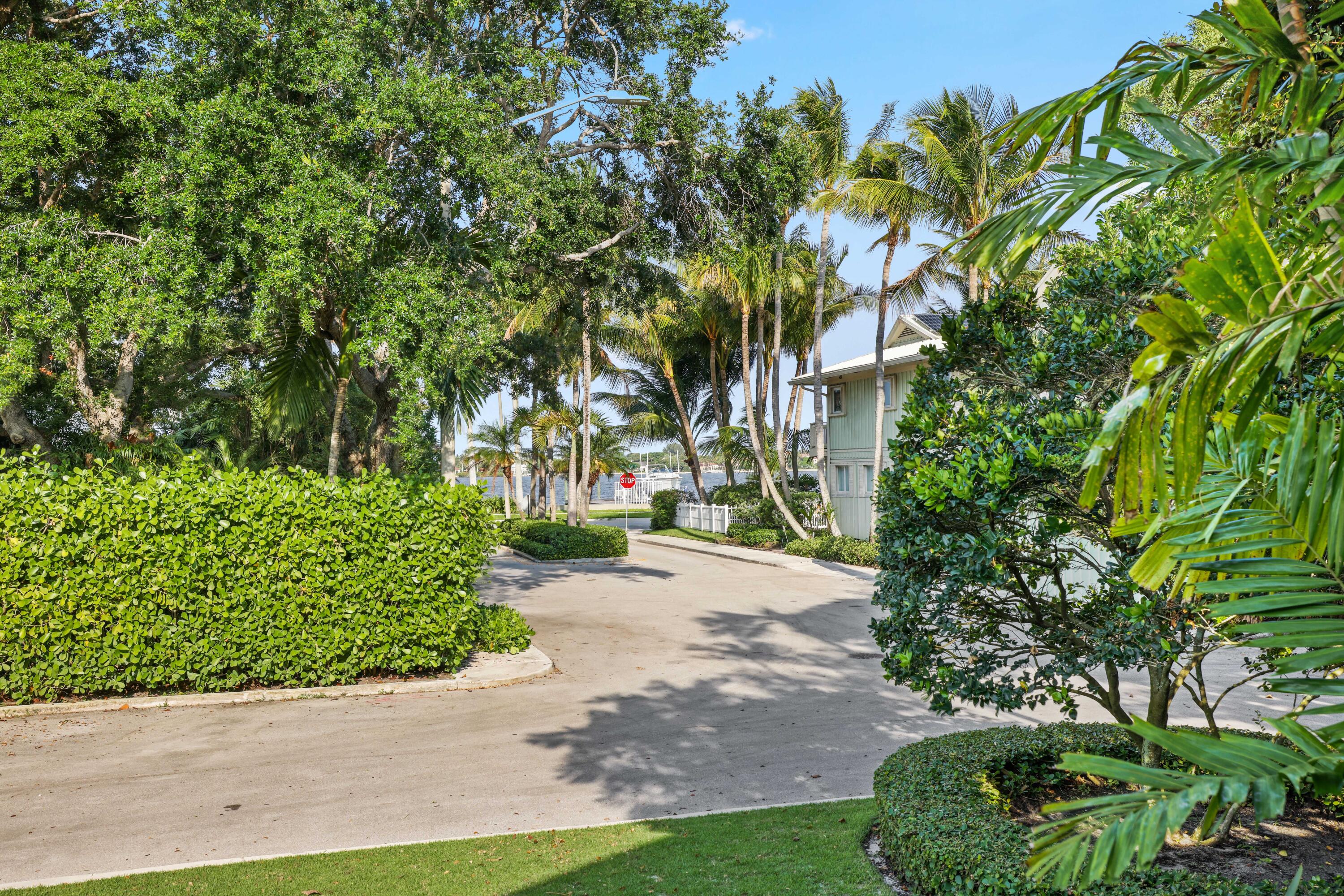 111 S Flagler Way