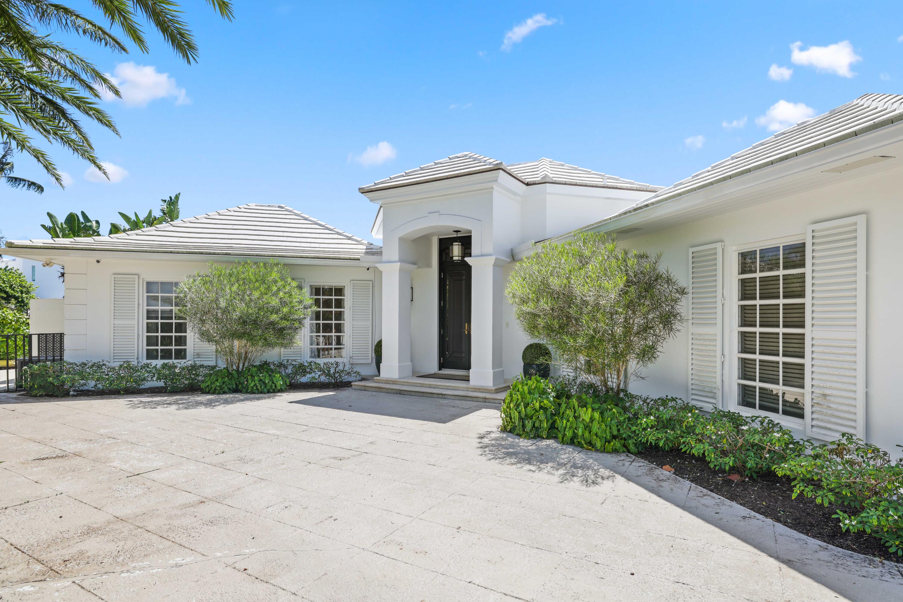 2204 Notre Dame Drive