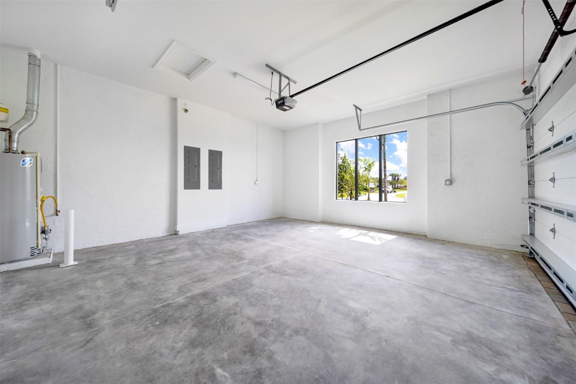 9217 Mountain Pine Grv