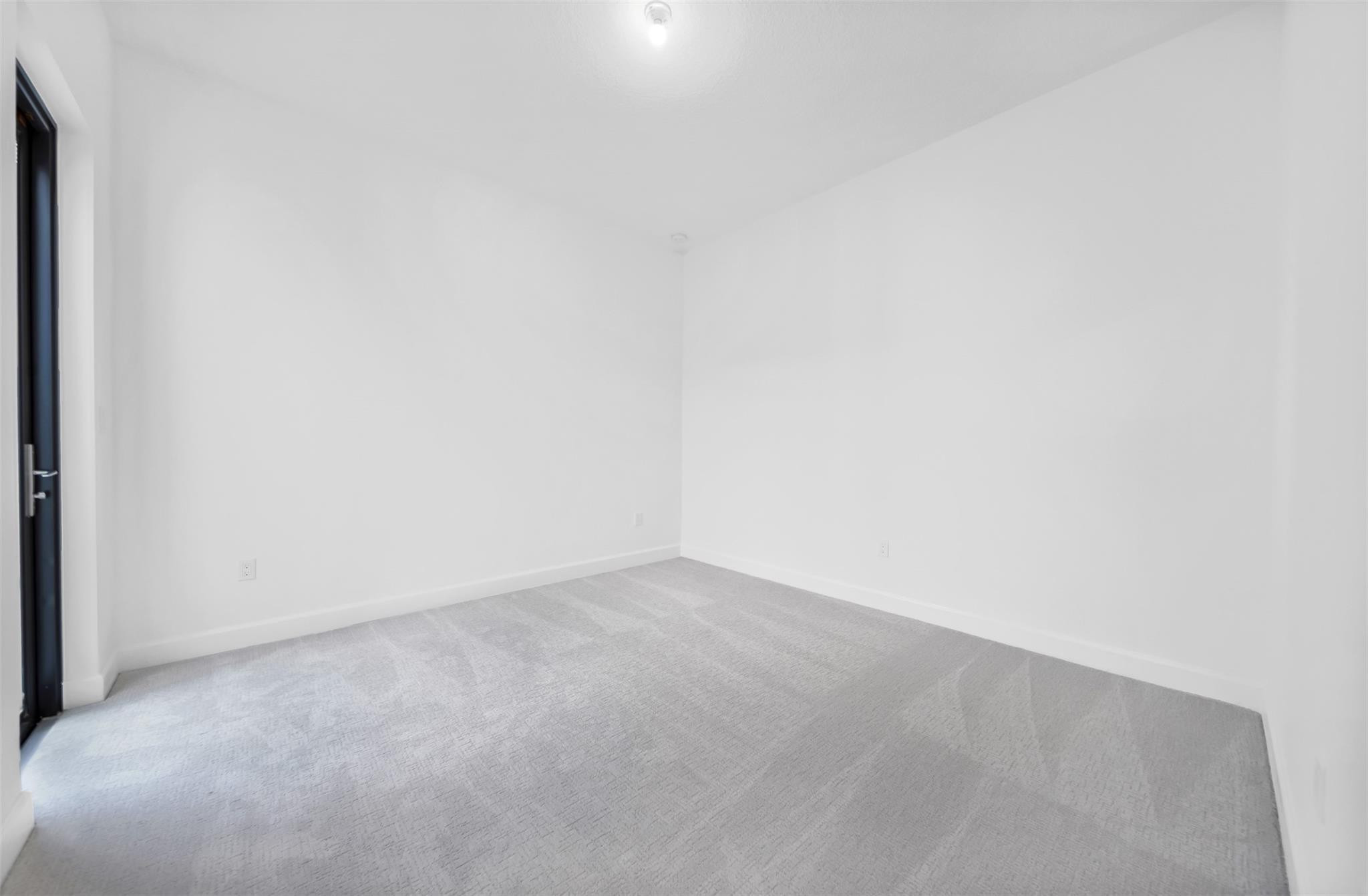 9217 Mountain Pine Grv