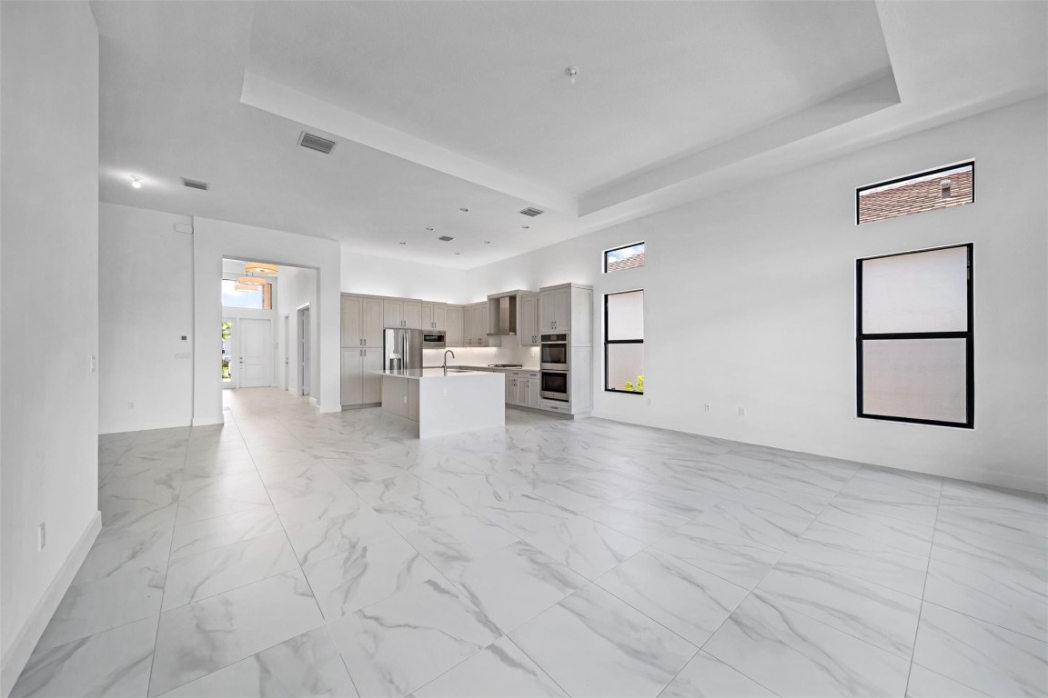 9217 Mountain Pine Grv