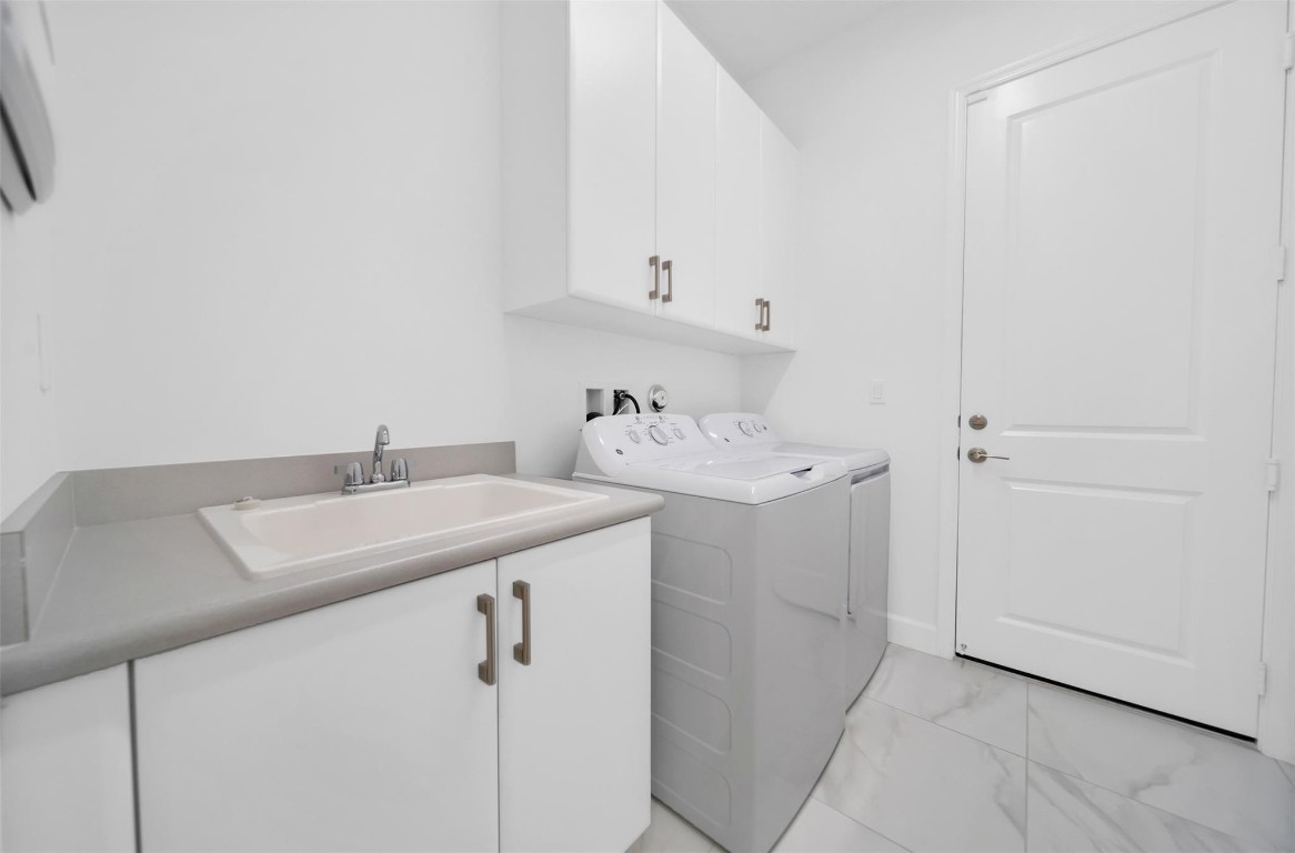 9217 Mountain Pine Grv