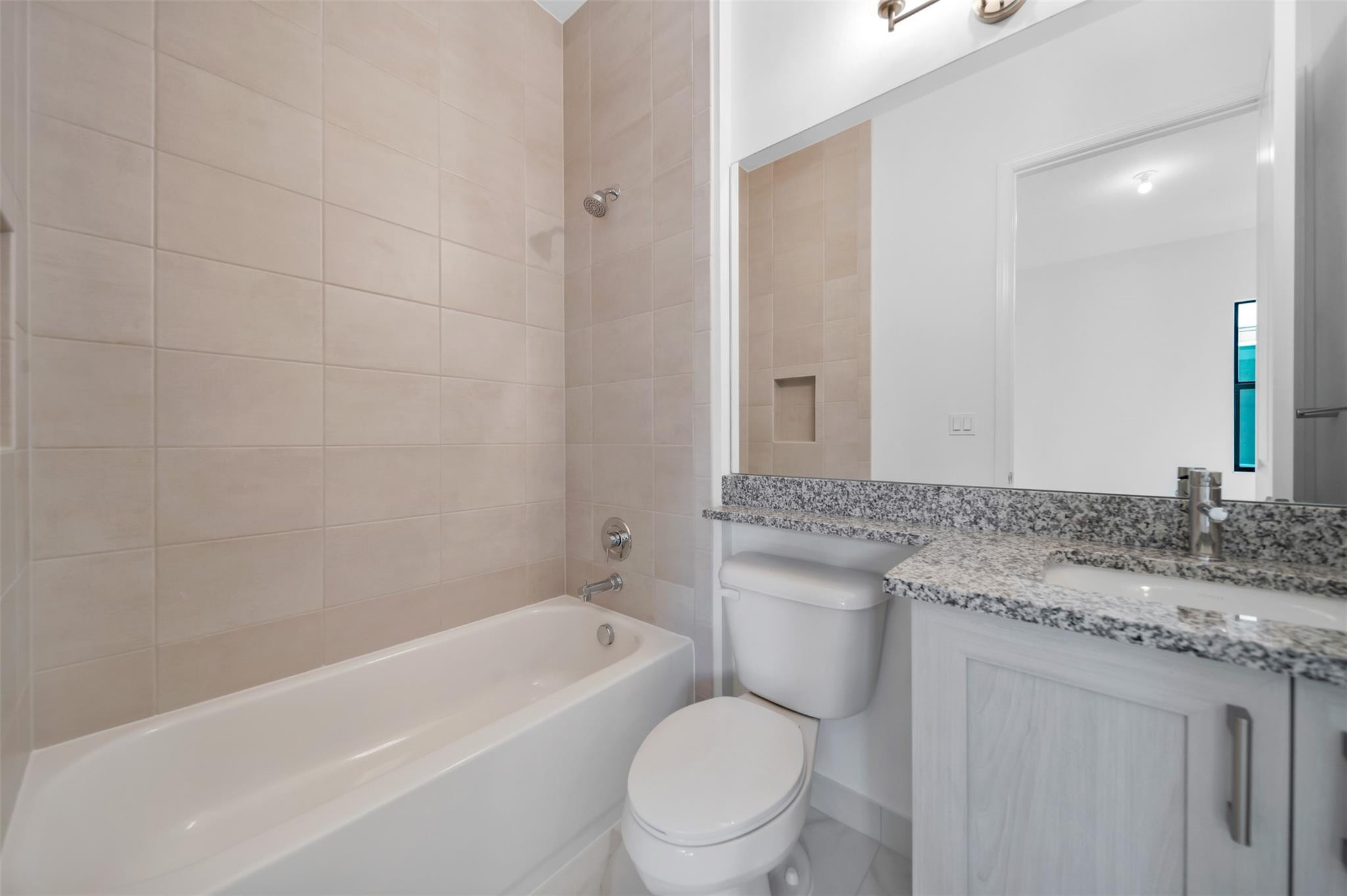 9217 Mountain Pine Grv