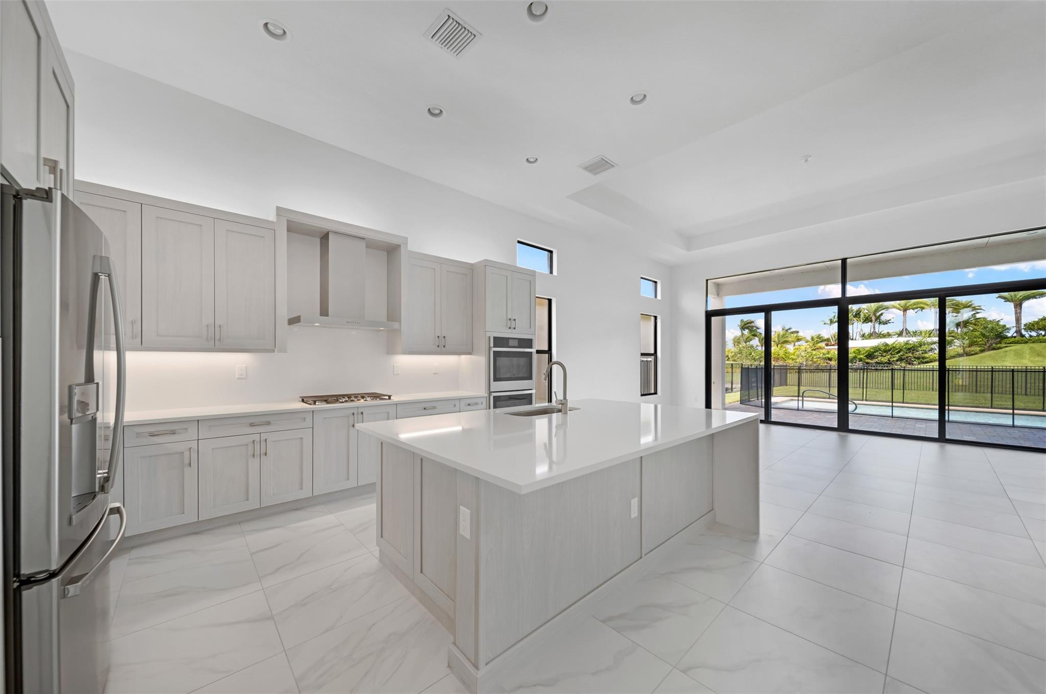 9217 Mountain Pine Grv