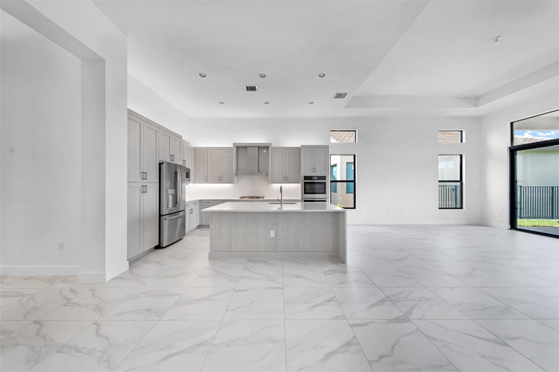 9217 Mountain Pine Grv