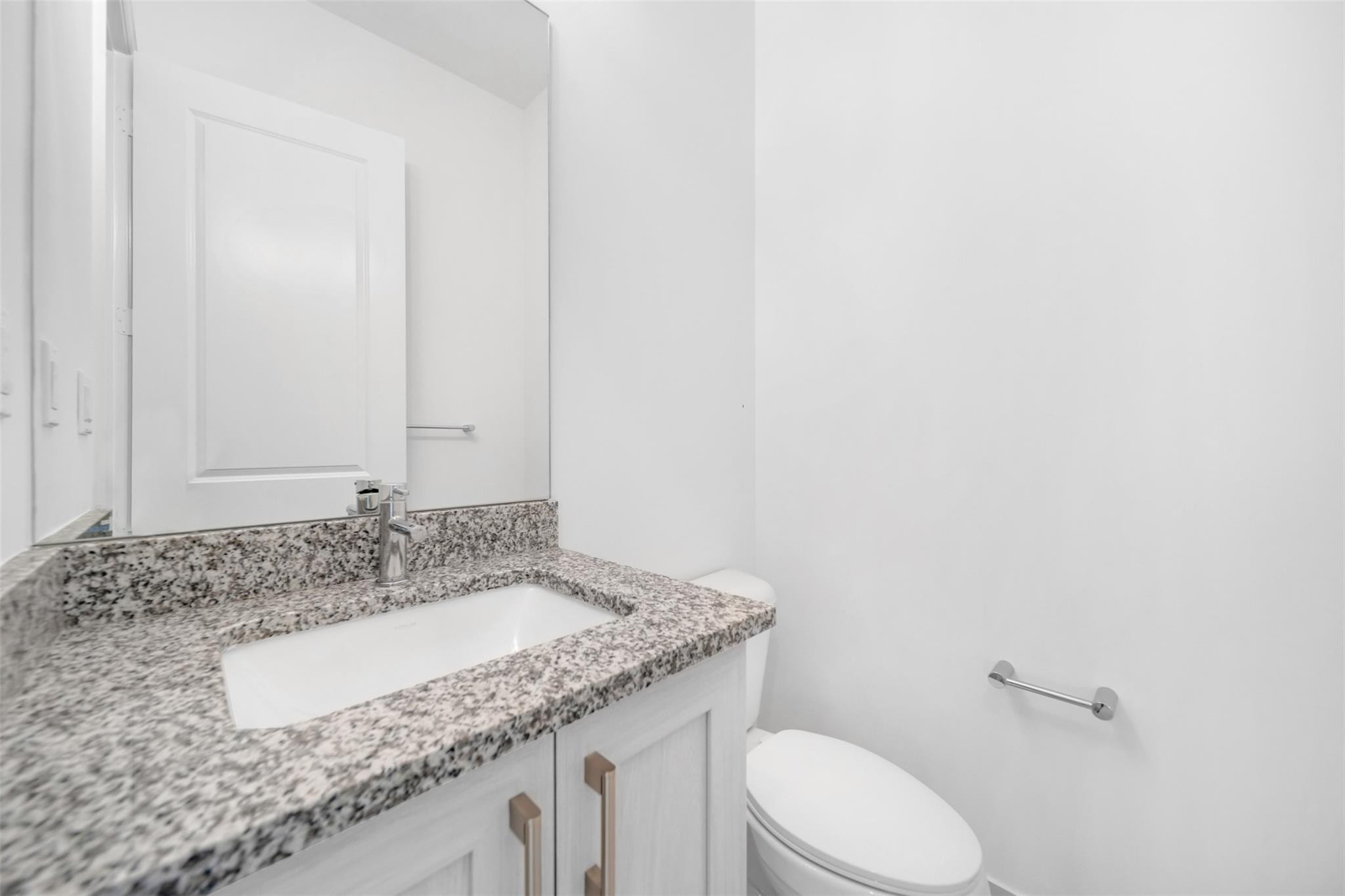 9217 Mountain Pine Grv