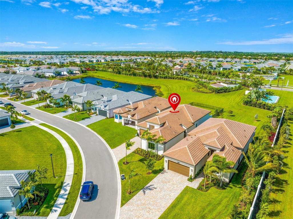 9217 Mountain Pine Grv