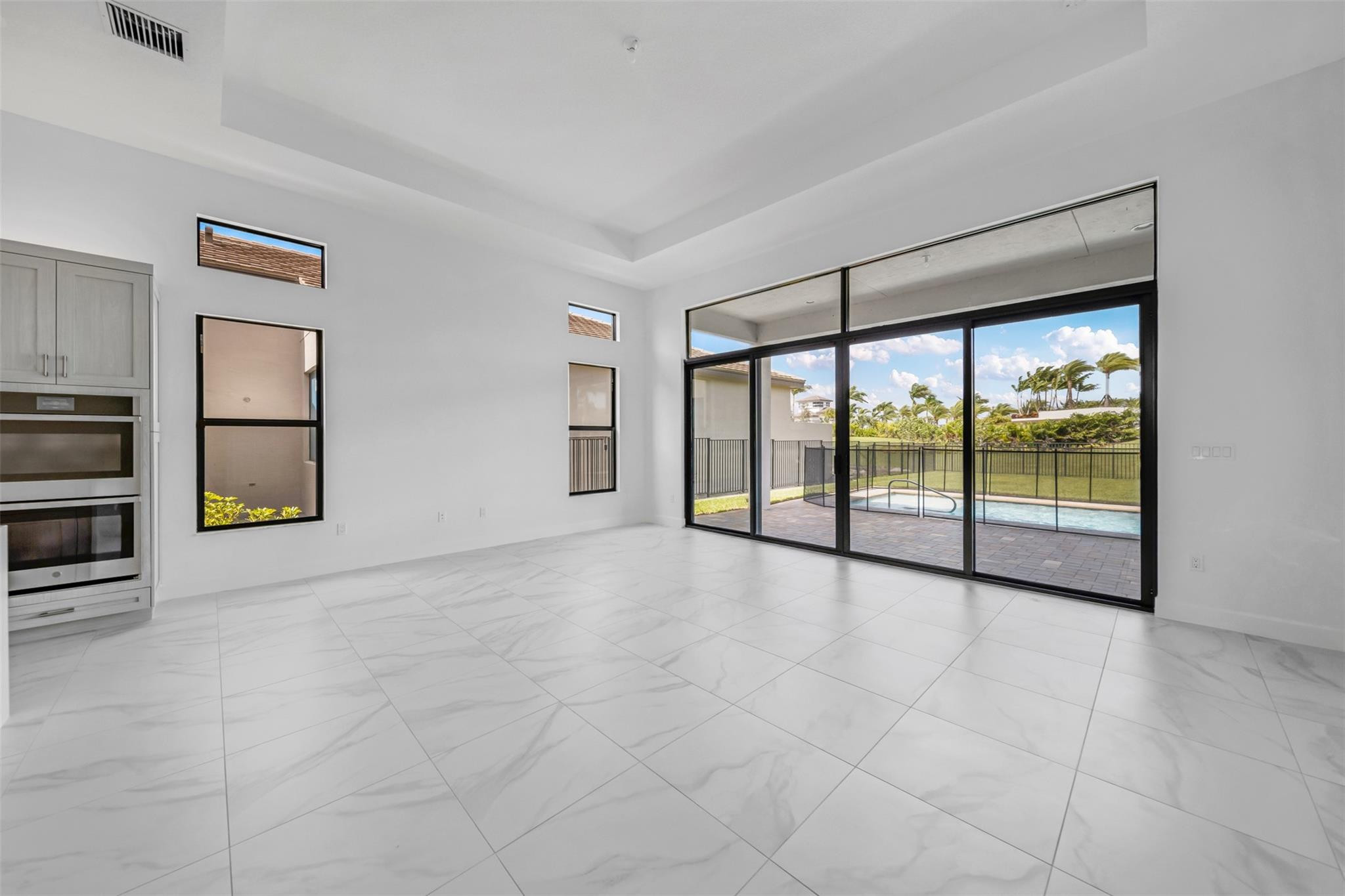 9217 Mountain Pine Grv