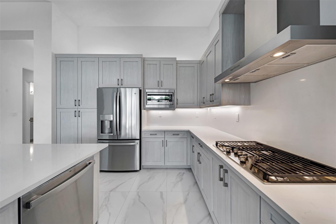 9217 Mountain Pine Grv