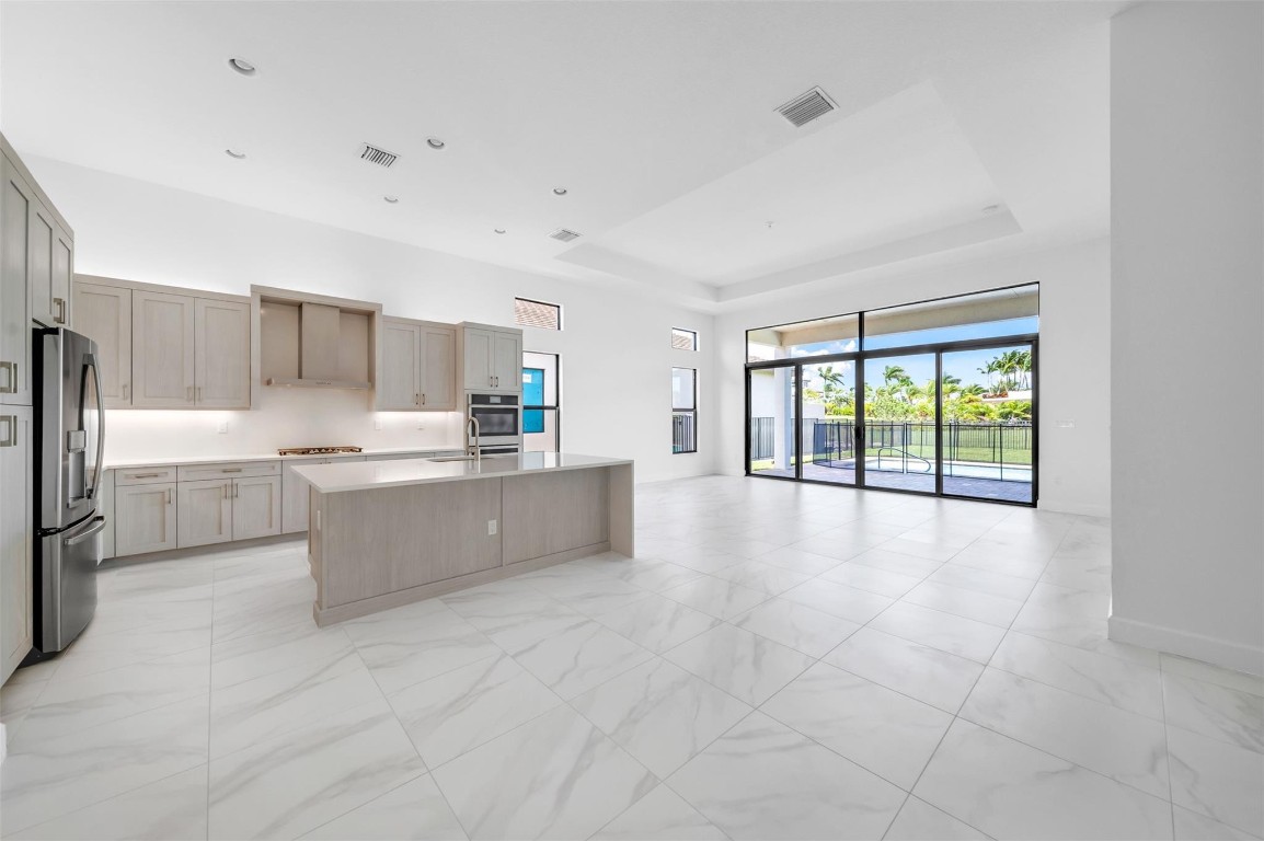 9217 Mountain Pine Grv