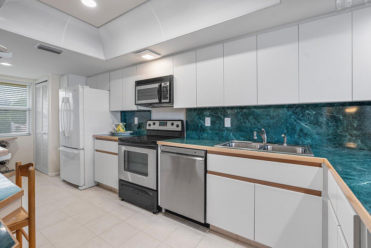 1111 George Bush Boulevard Unit: M 