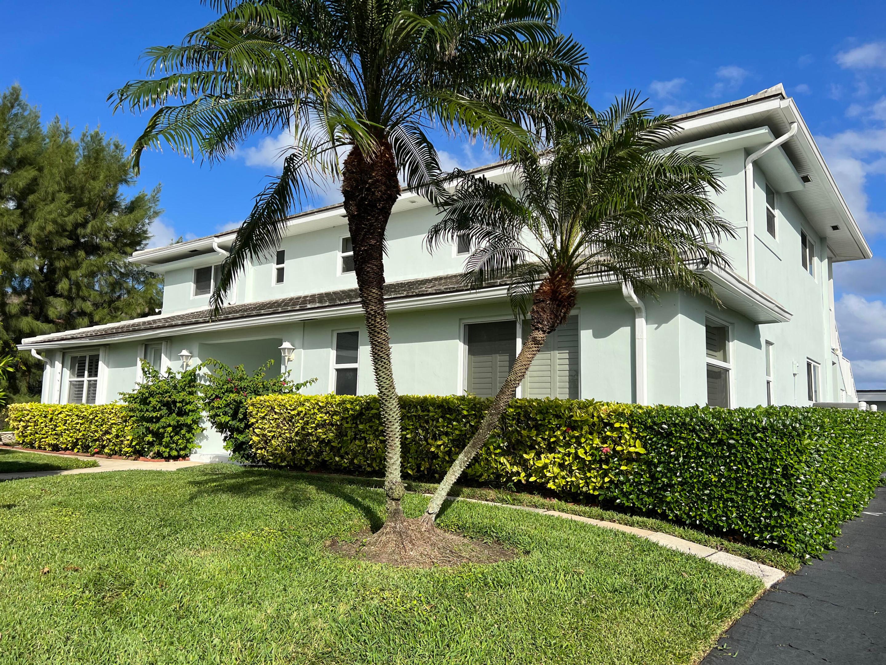 1191 S Ocean Boulevard 3