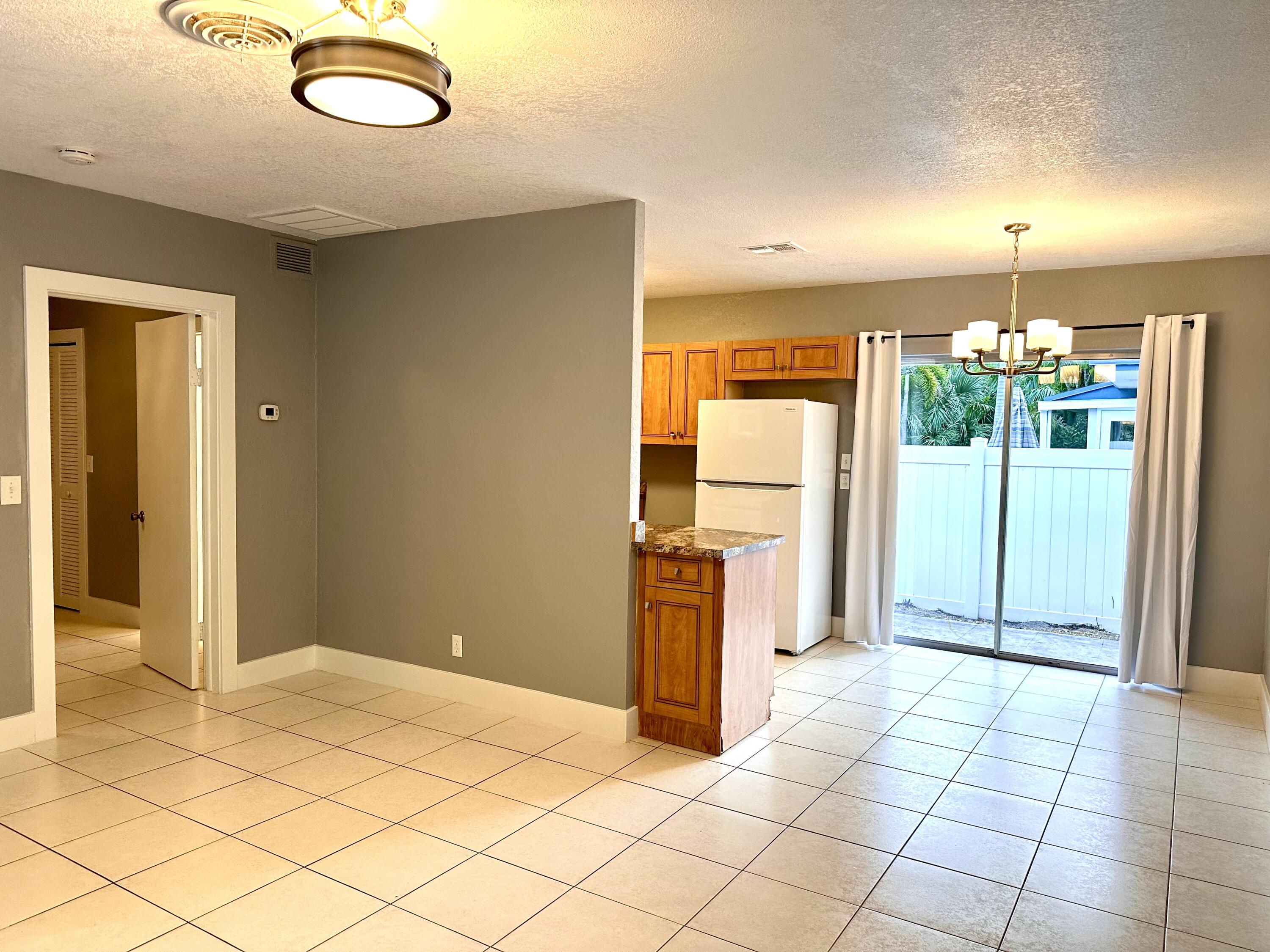 111 SE 7th Avenue Unit: B