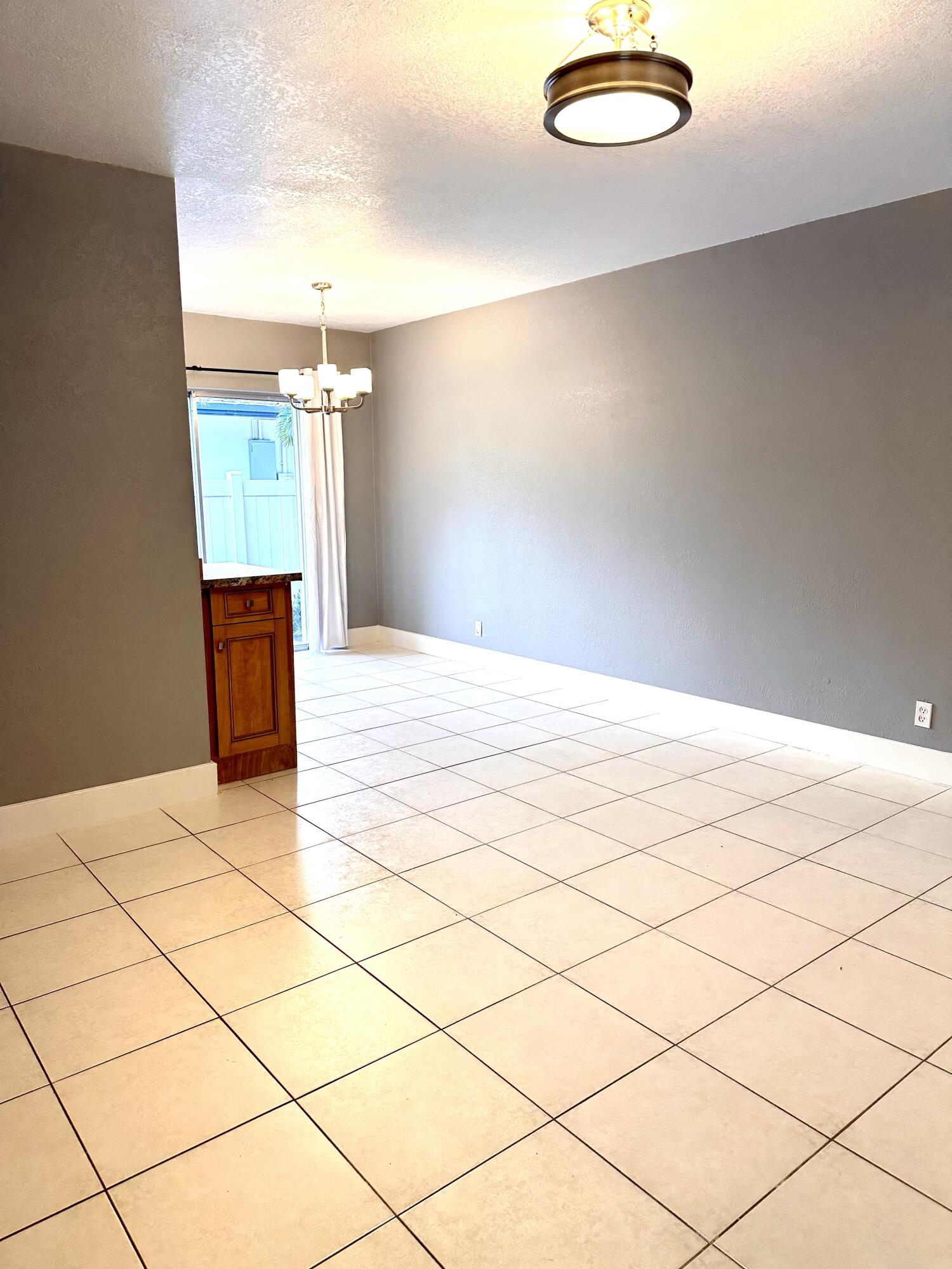 111 SE 7th Avenue Unit: B