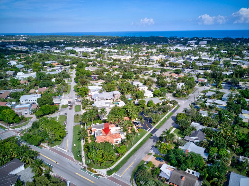 205 NE 5th Ter Terrace