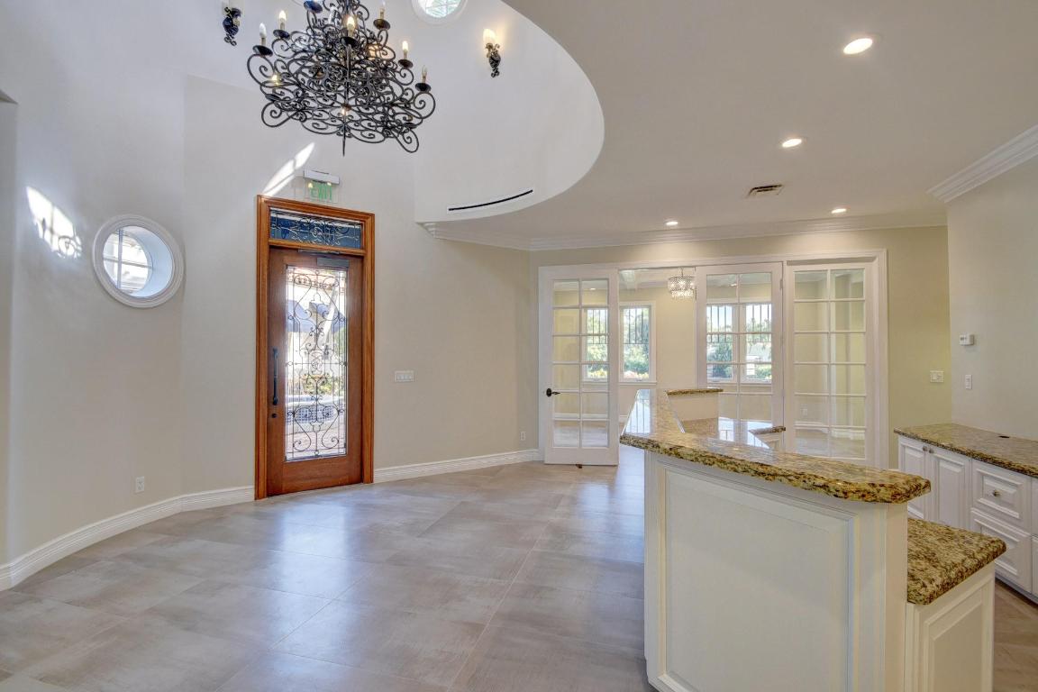 205 NE 5th Ter Terrace