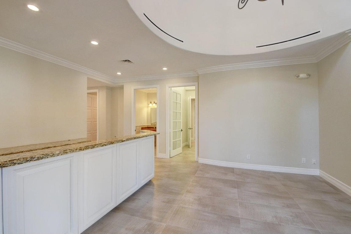 205 NE 5th Ter Terrace