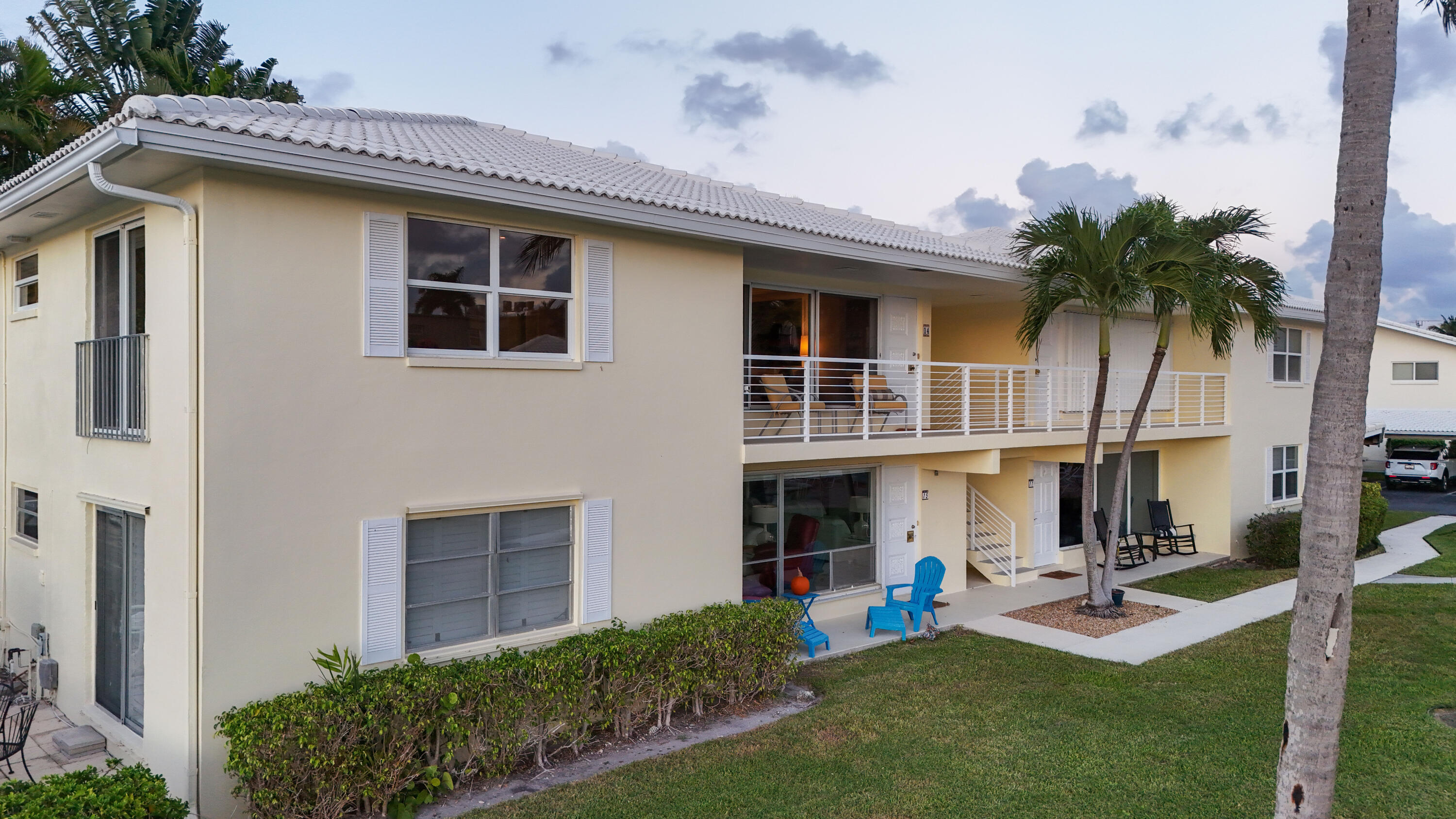 1920 S Ocean Boulevard 14