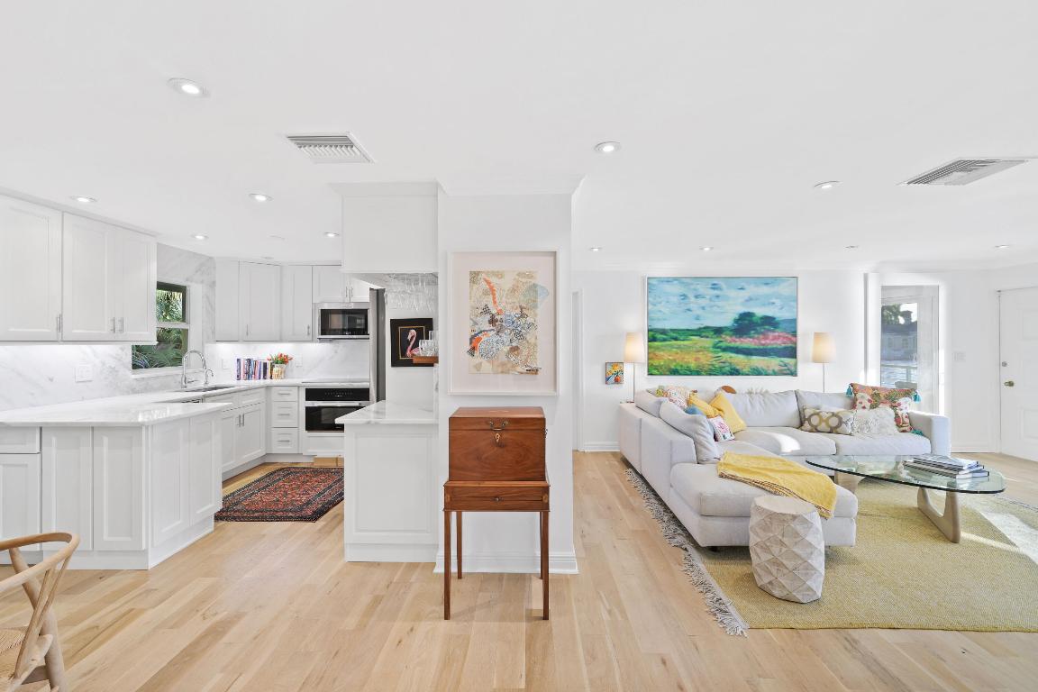 1920 S Ocean Boulevard 14