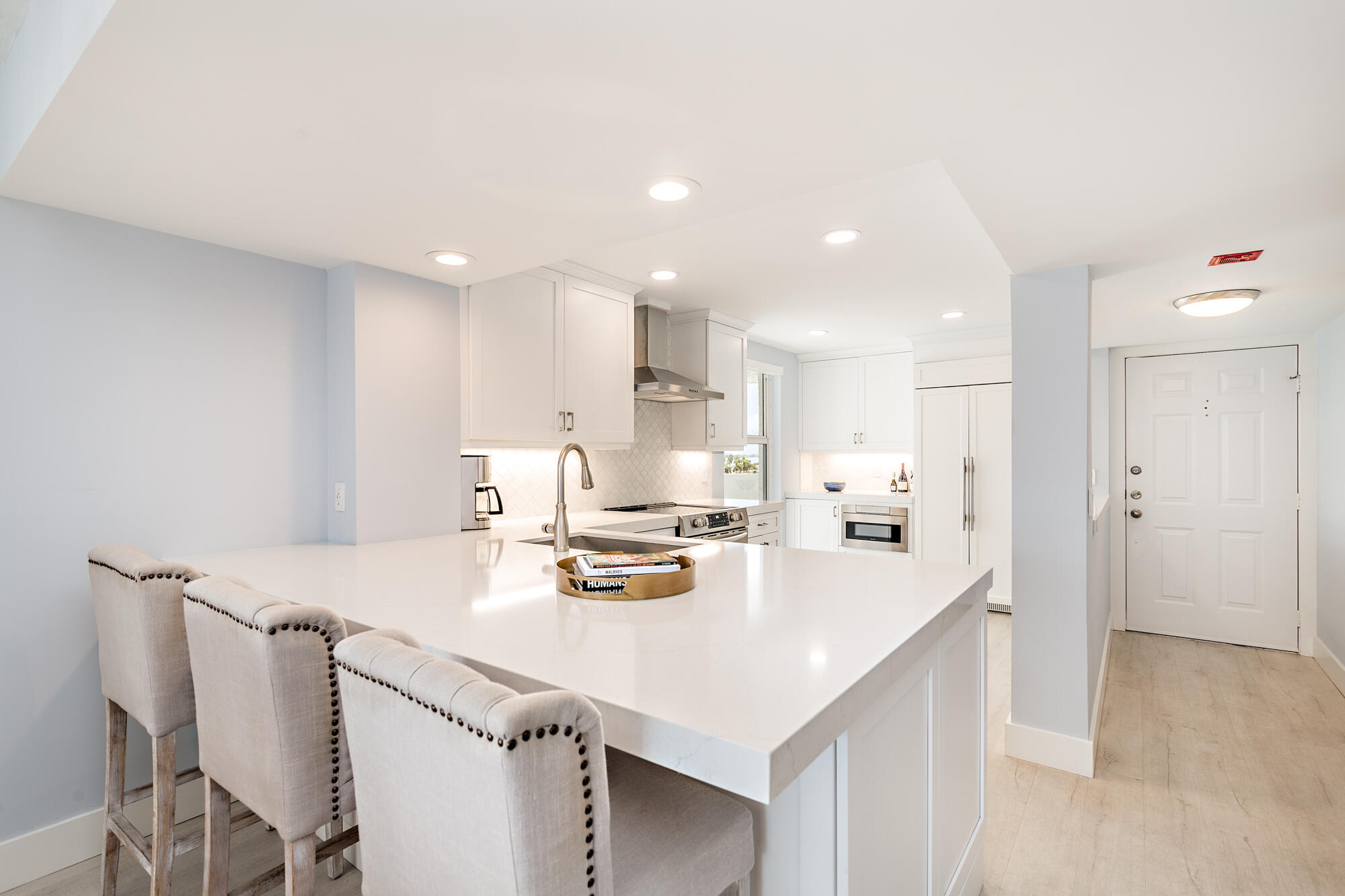 3901 S Flagler Drive 704