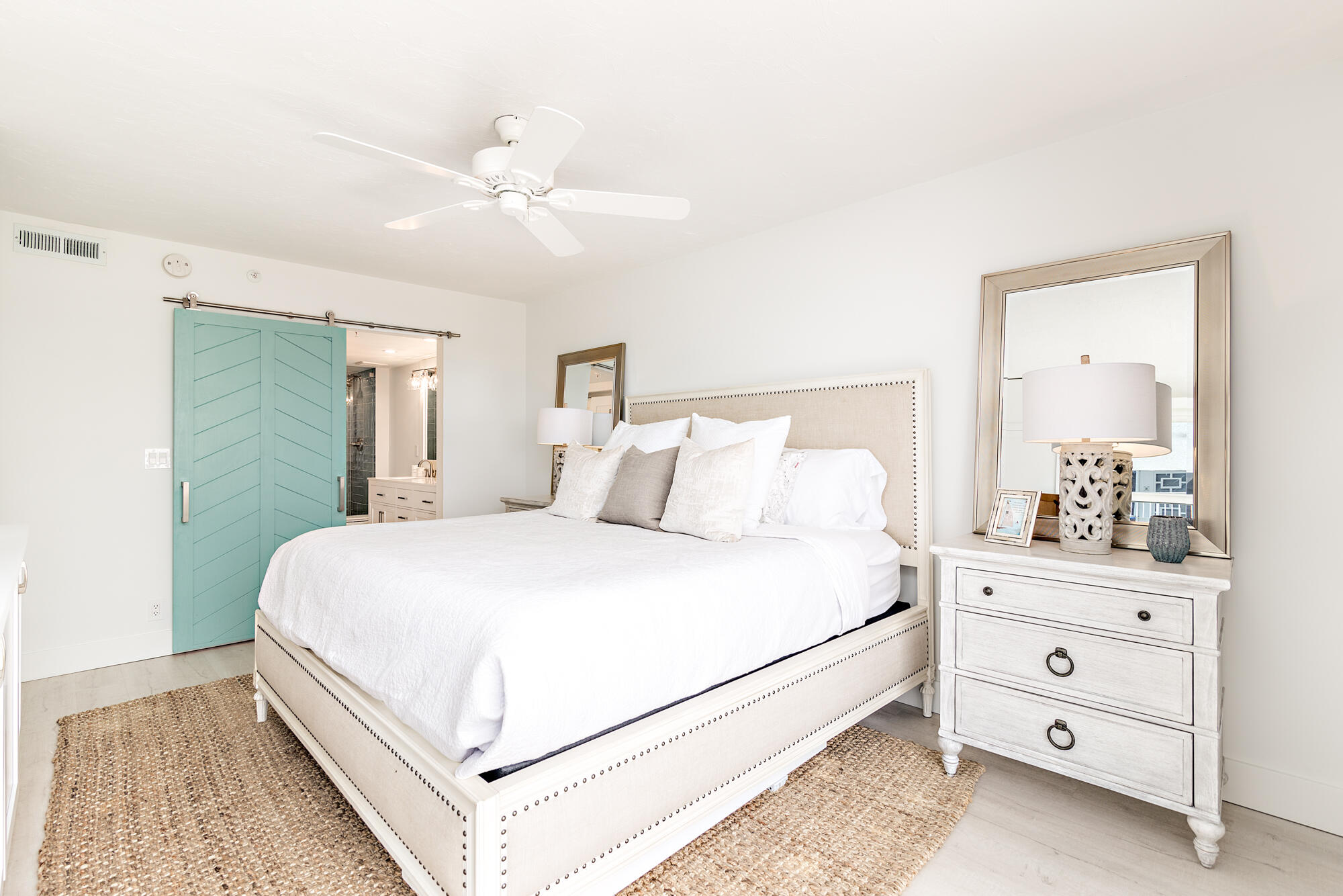 3901 S Flagler Drive 704