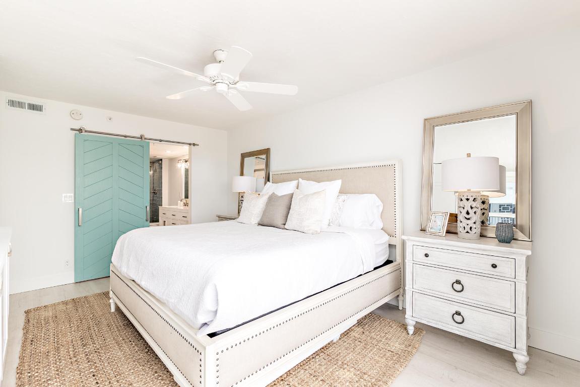 3901 S Flagler Drive 704