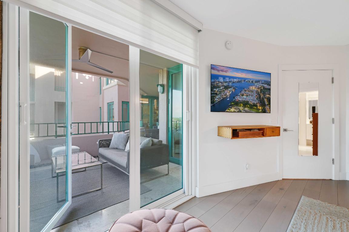 100 SE 5th Avenue 402