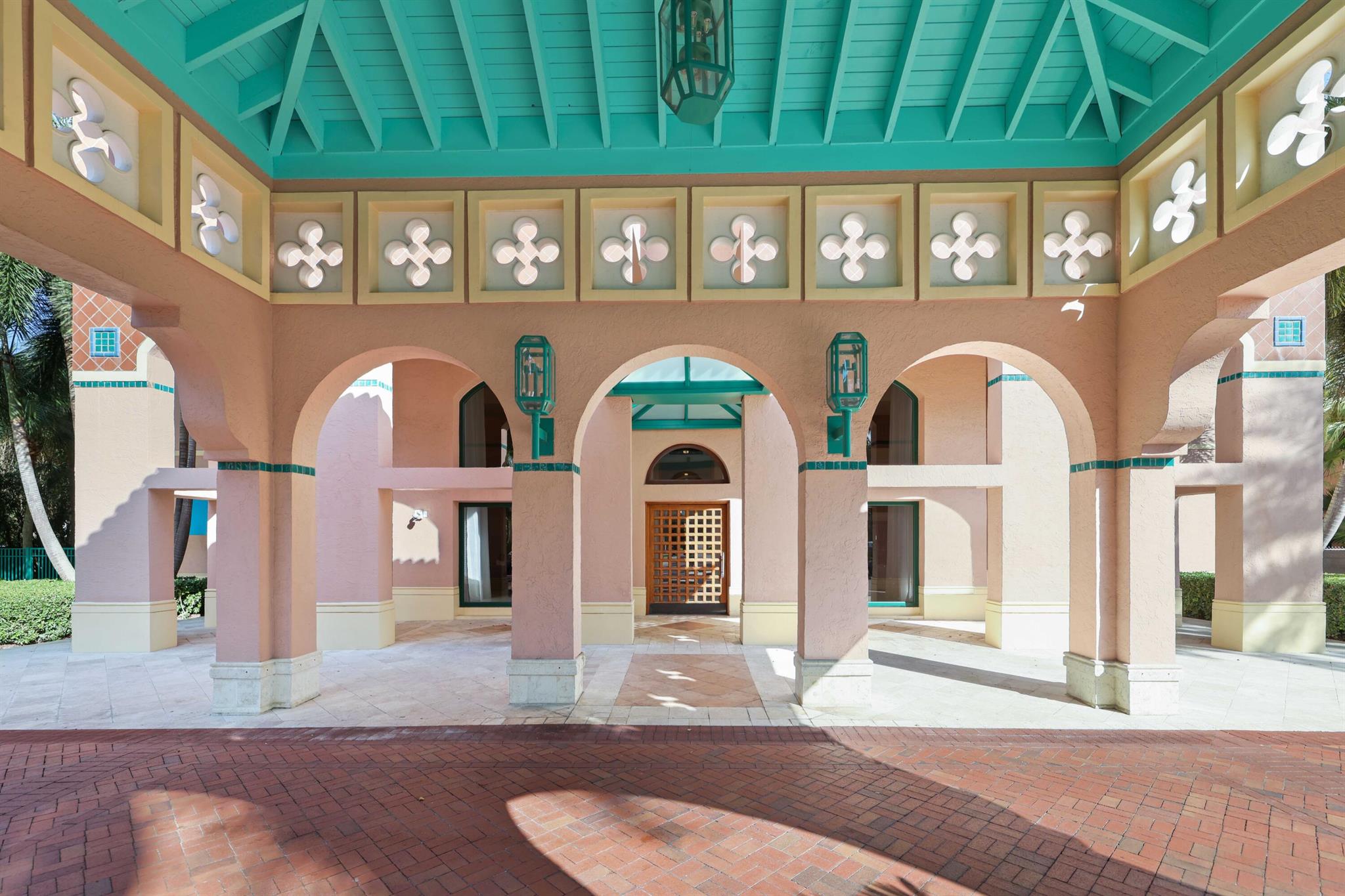 100 SE 5th Avenue 402