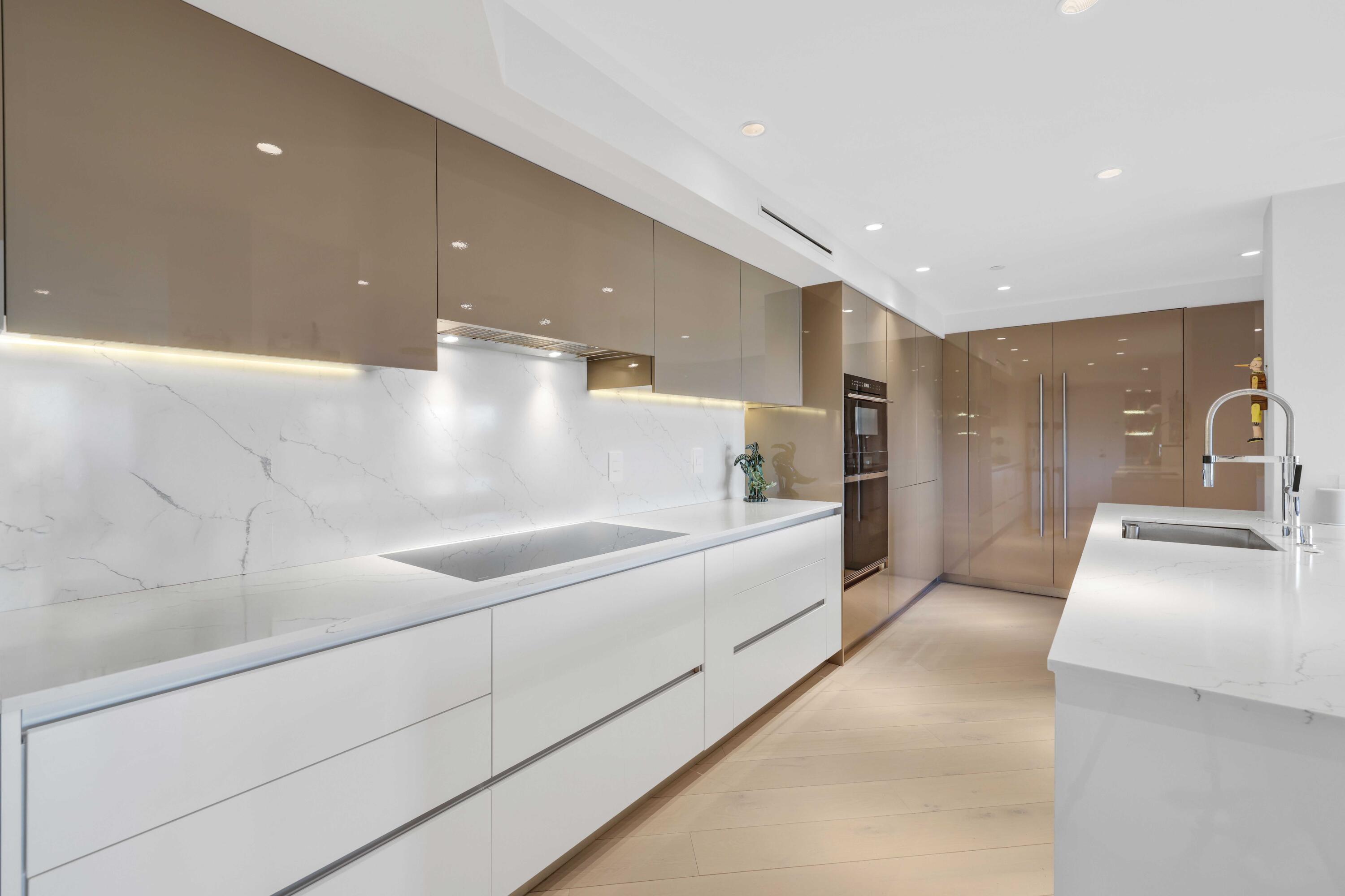 100 SE 5th Avenue 402