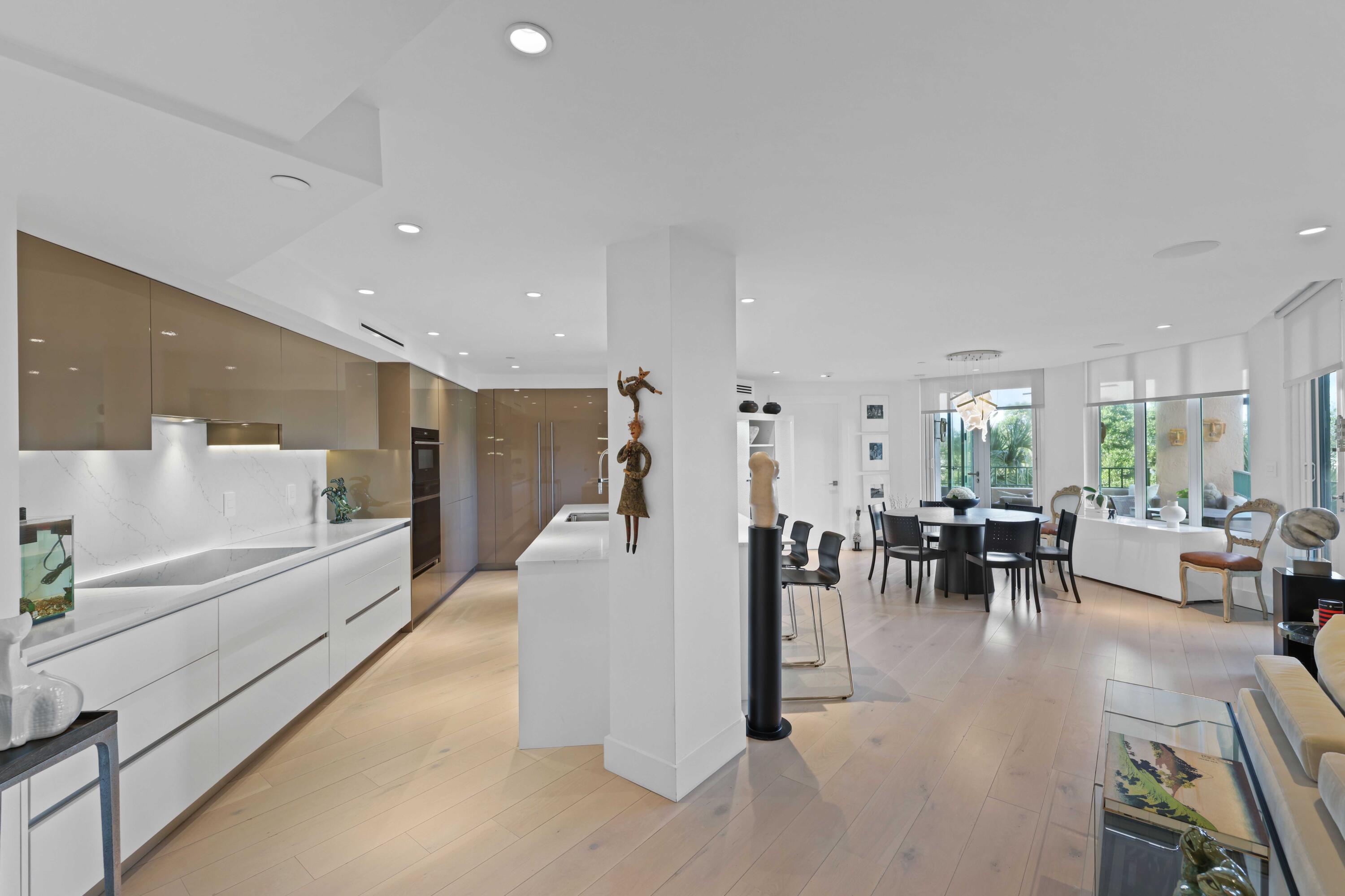 100 SE 5th Avenue 402