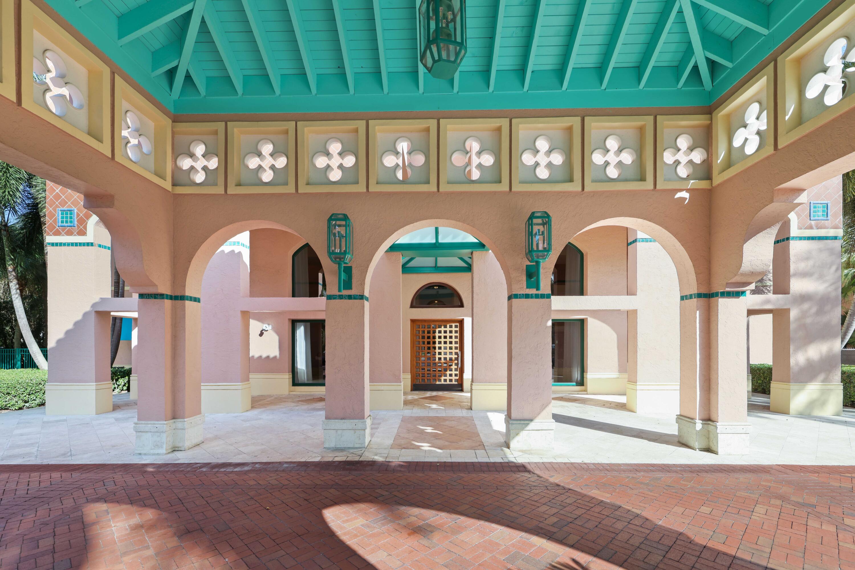 100 SE 5th Avenue 402