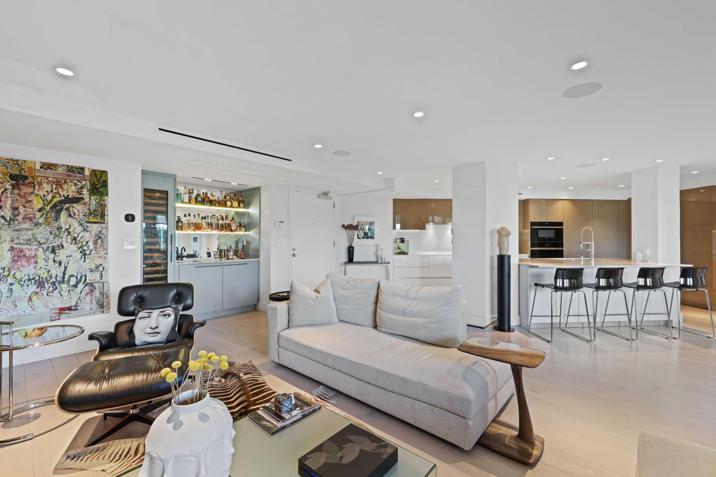 100 SE 5th Avenue 402